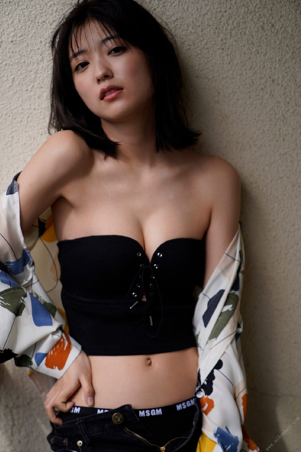 FLASH Photobook 2022-05-31 Mio Kudo 工藤美桜 – Early Summer Luster 初夏の艶