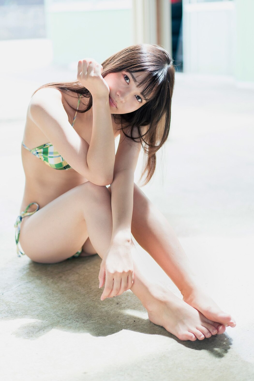 FLASH Photobook 2021-12-21 Nanako Kurosaki 黒嵜菜々子 – Youth Shiyokka Summer memories