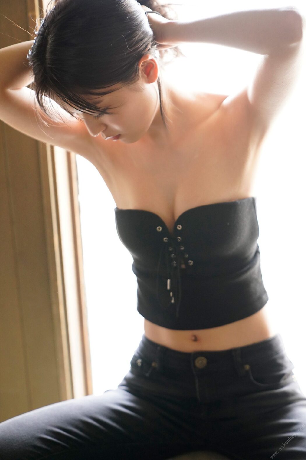 FLASH Photobook 2022-05-31 Mio Kudo 工藤美桜 – Early Summer Luster 初夏の艶