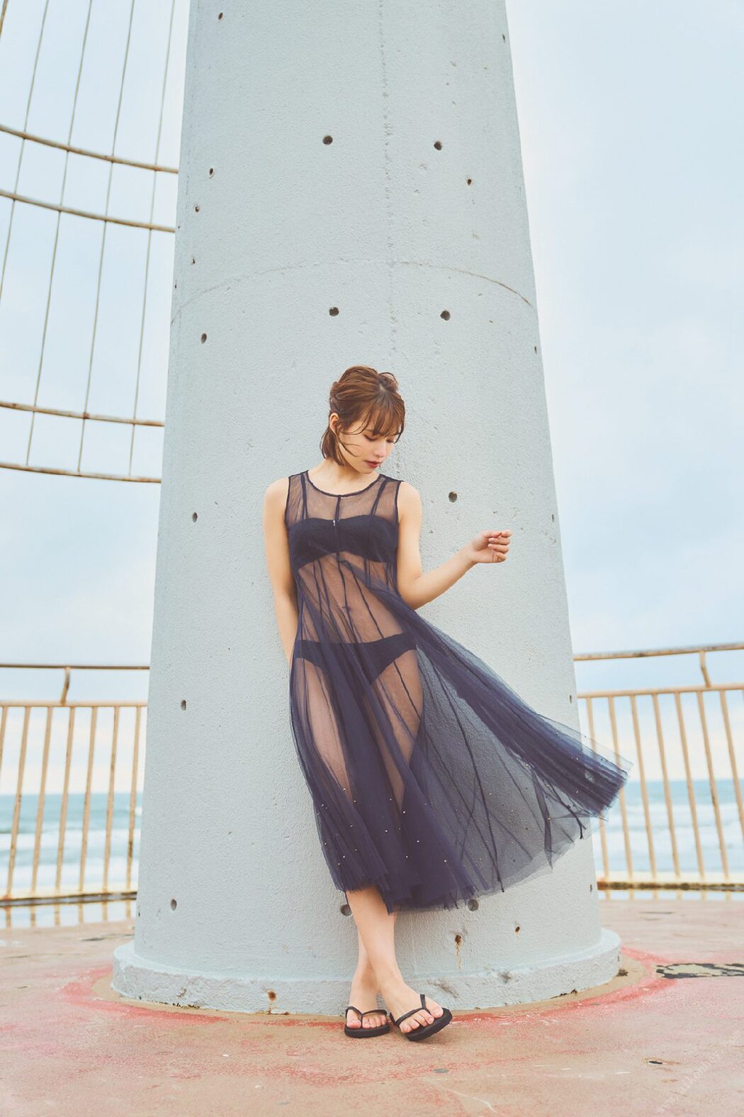 FLASH Photobook 2022-05-13 Amisa Miyazaki 宮崎あみさ Little devil girlfriend 小悪魔な彼女