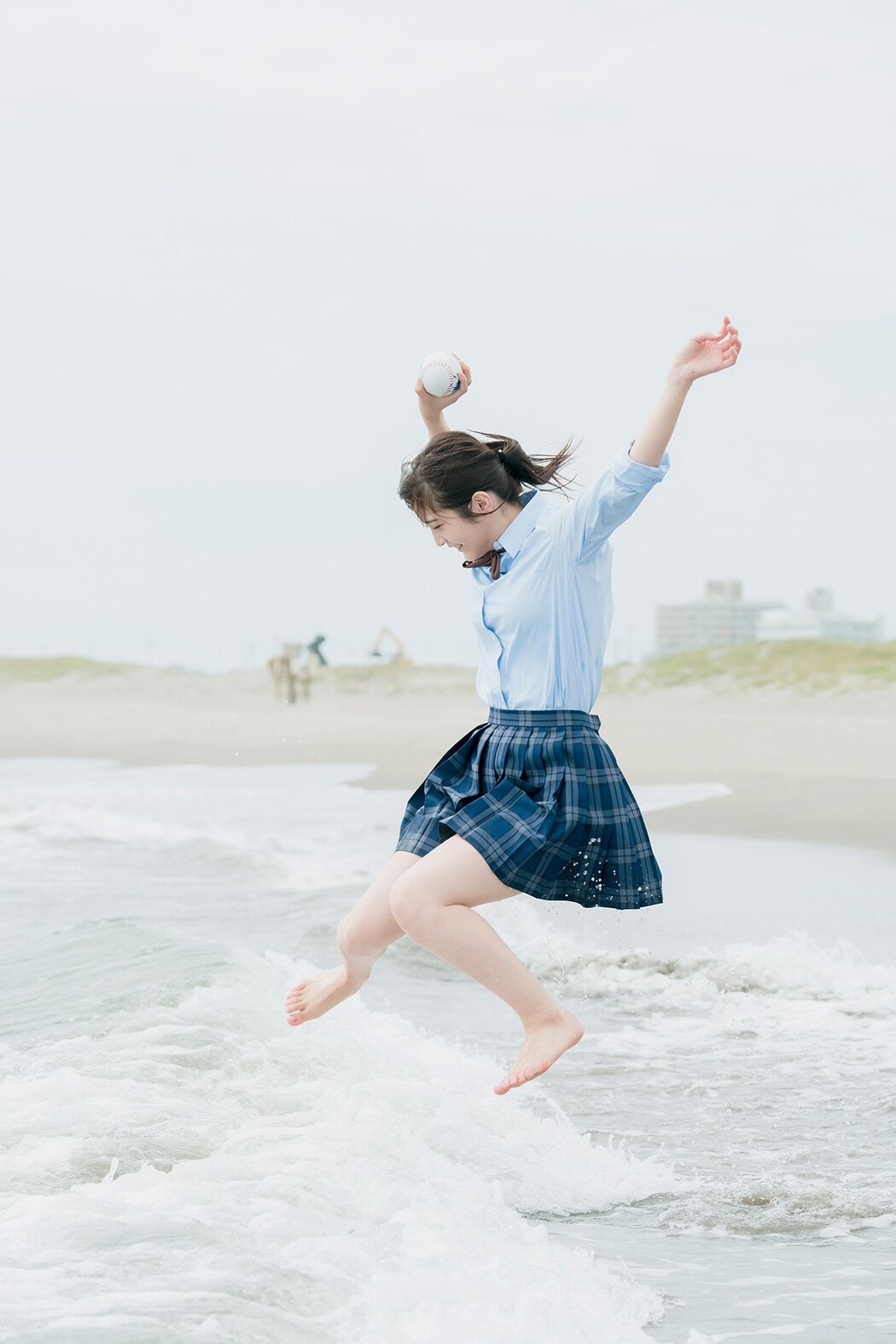 FLASH Photobook 2021-12-21 Nanako Kurosaki 黒嵜菜々子 – Youth Shiyokka Summer memories
