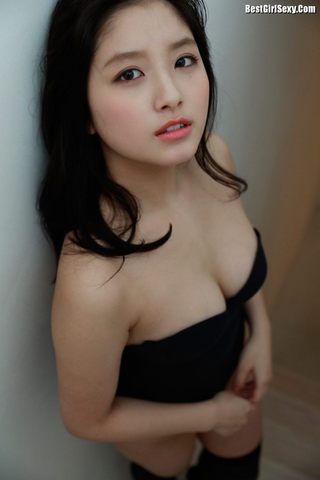 FLASH Owada Nana 大和田南那 – When I Want To Stretch