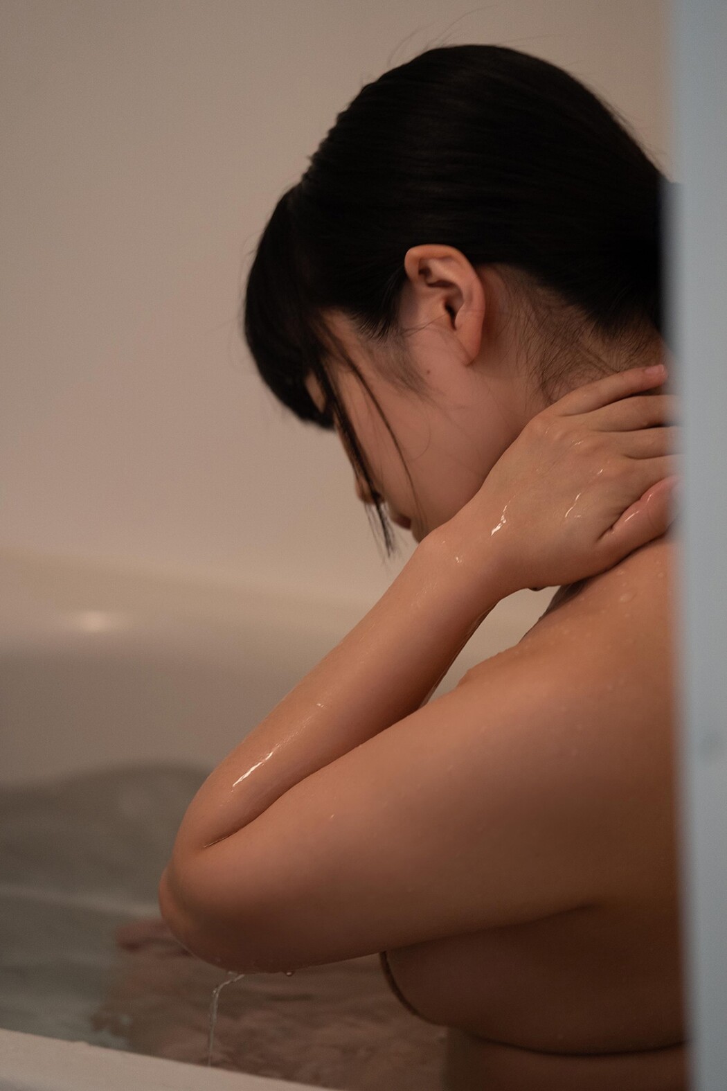 FLASH Photobook 2022-11-01 Umi Shinonome 東雲うみ – Private Observation
