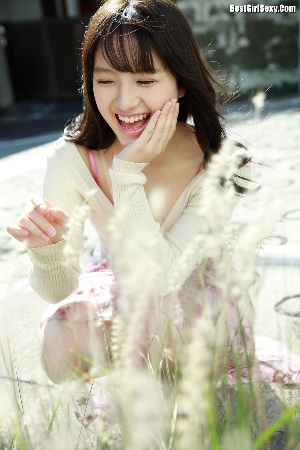 FLASH Owada Nana 大和田南那 – When I Want To Stretch