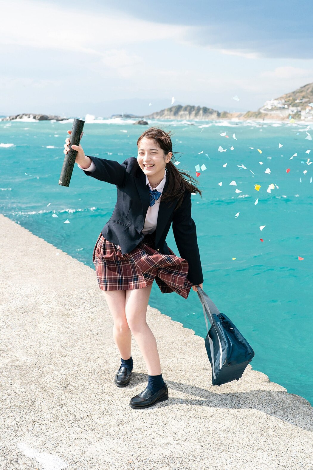 FLASH Photobook 2022-05-31 Nanako Kurosaki 黒嵜菜々子 – The Last Uniform