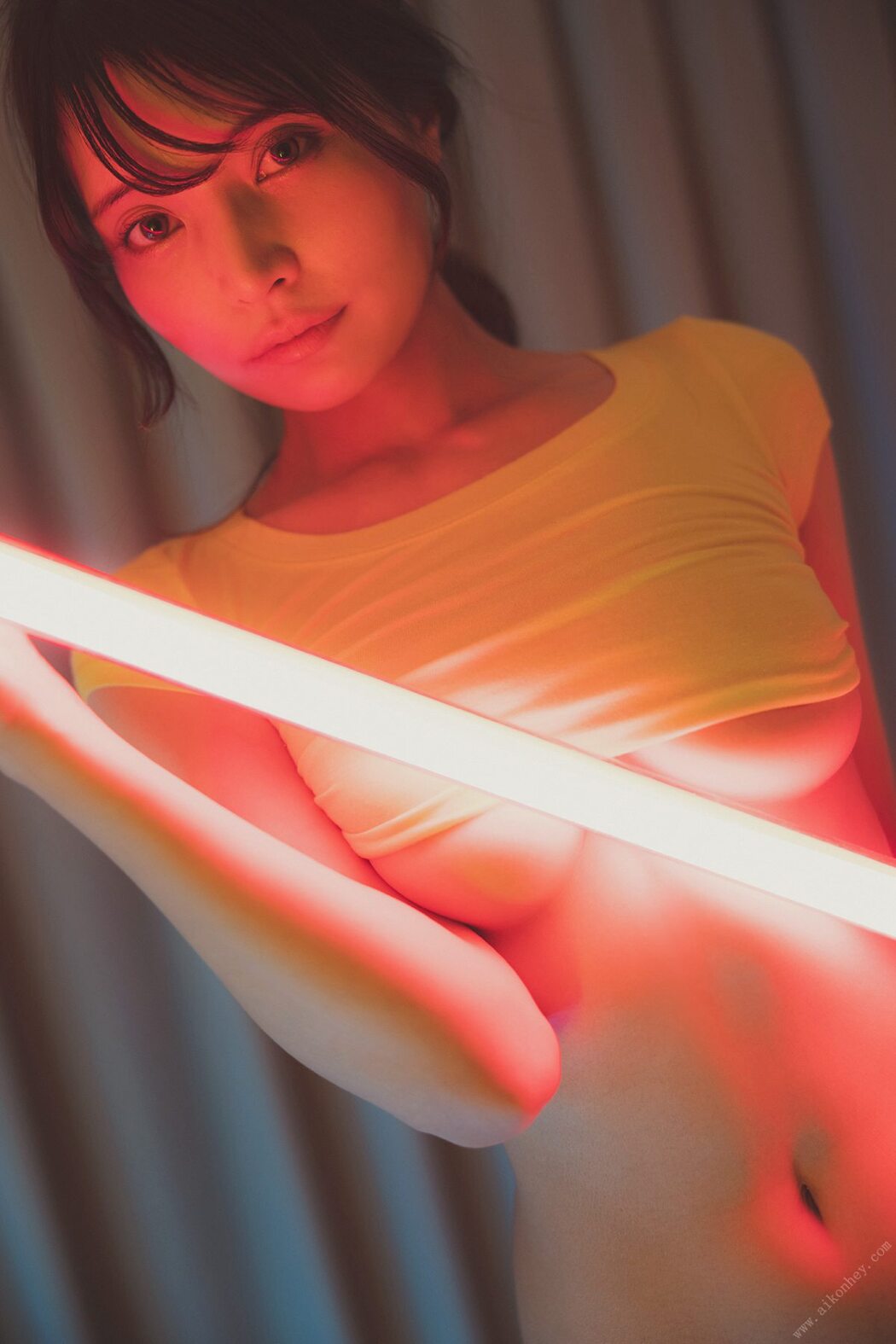 FLASH Photobook 2022-05-24 Sayaka Nitori 似鳥沙也加 – Leave yourself at night Part 2 夜に身を任せて 後編 A