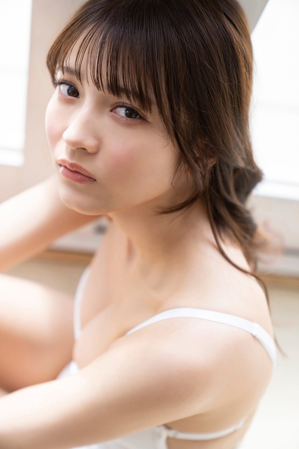 FLASH Photobook 2023-05-30 Nanako Kurosaki 黒嵜菜々子 – Melting Young Lady