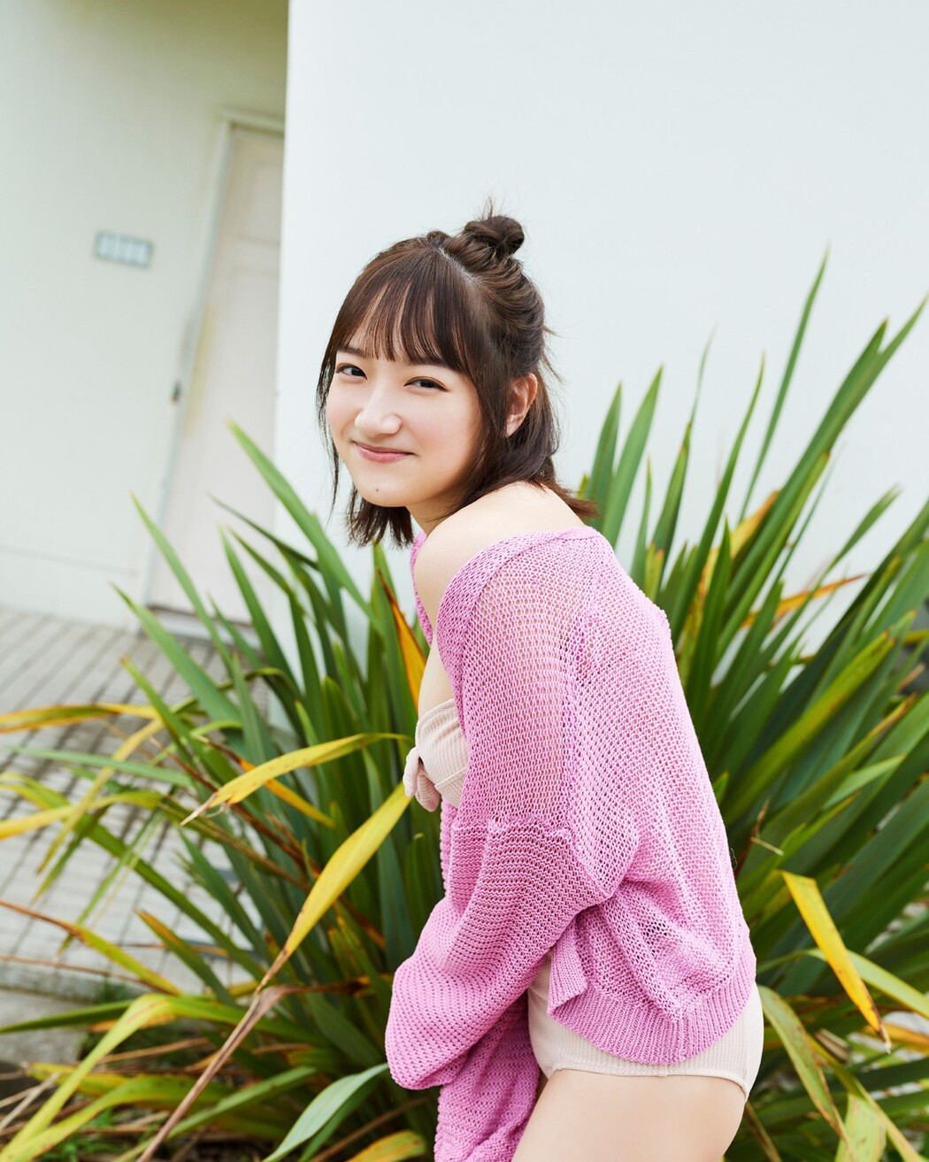 FLASH Photobook 2022-10-18 Futa Sakaguchi 坂口風詩 – Fell In Love Again