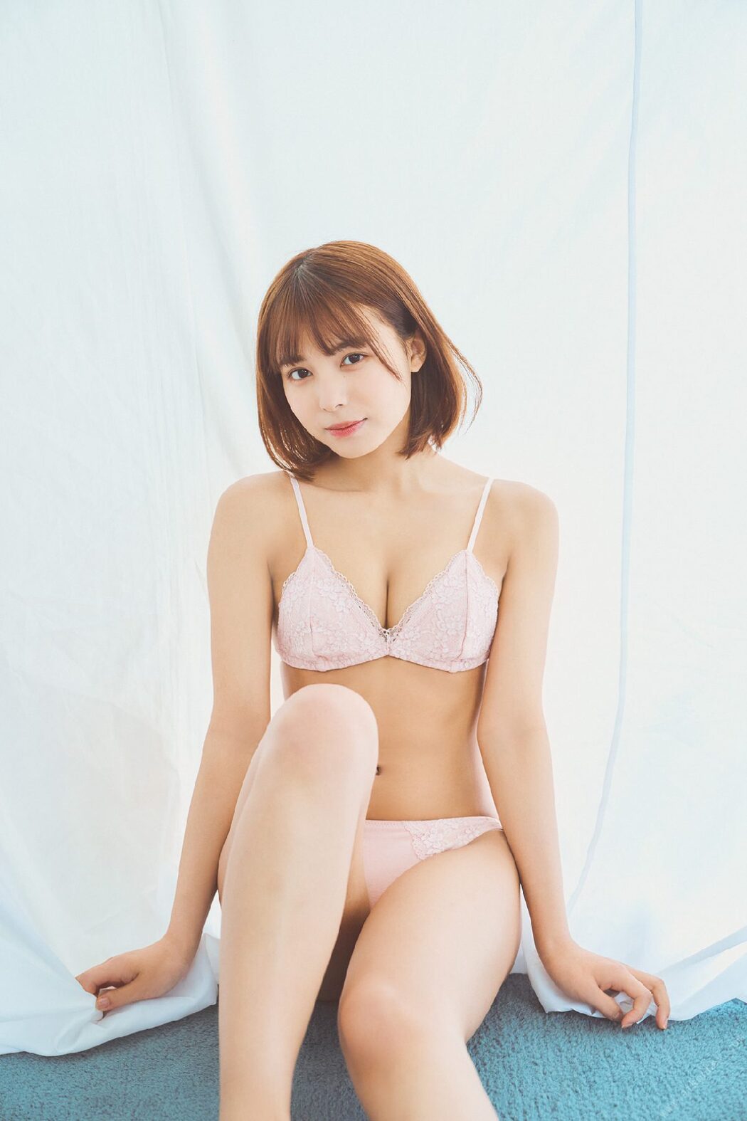 FLASH Photobook 2022-05-13 Amisa Miyazaki 宮崎あみさ Little devil girlfriend 小悪魔な彼女