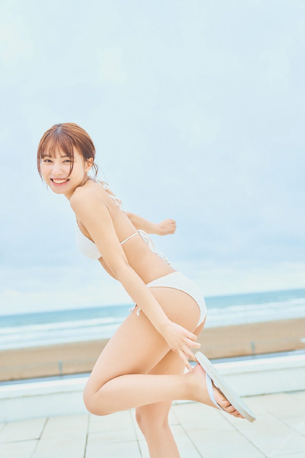 FLASH Photobook 2022-05-13 Amisa Miyazaki 宮崎あみさ Little devil girlfriend 小悪魔な彼女
