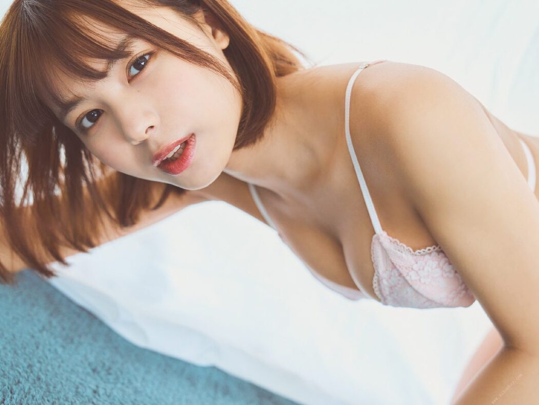 FLASH Photobook 2022-05-13 Amisa Miyazaki 宮崎あみさ Little devil girlfriend 小悪魔な彼女