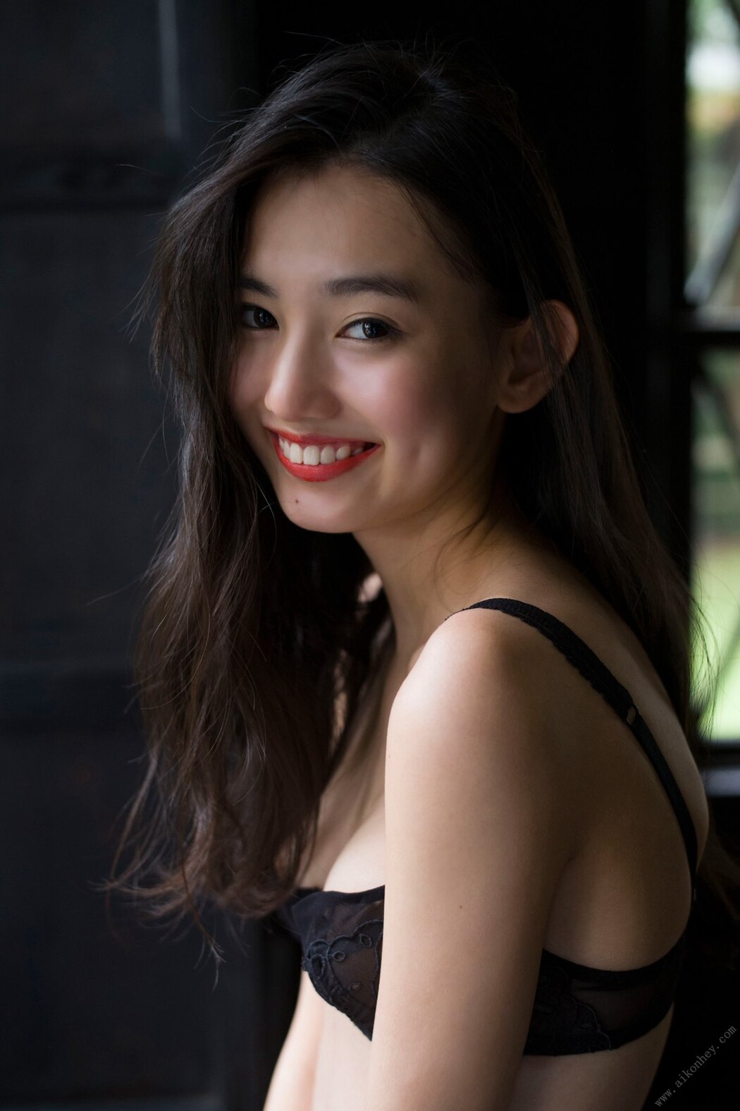 FLASH Digital Photobook 2020.02.28 Rena Kuroki 黒木麗奈 – The Secret Of The Young Lady Golfer