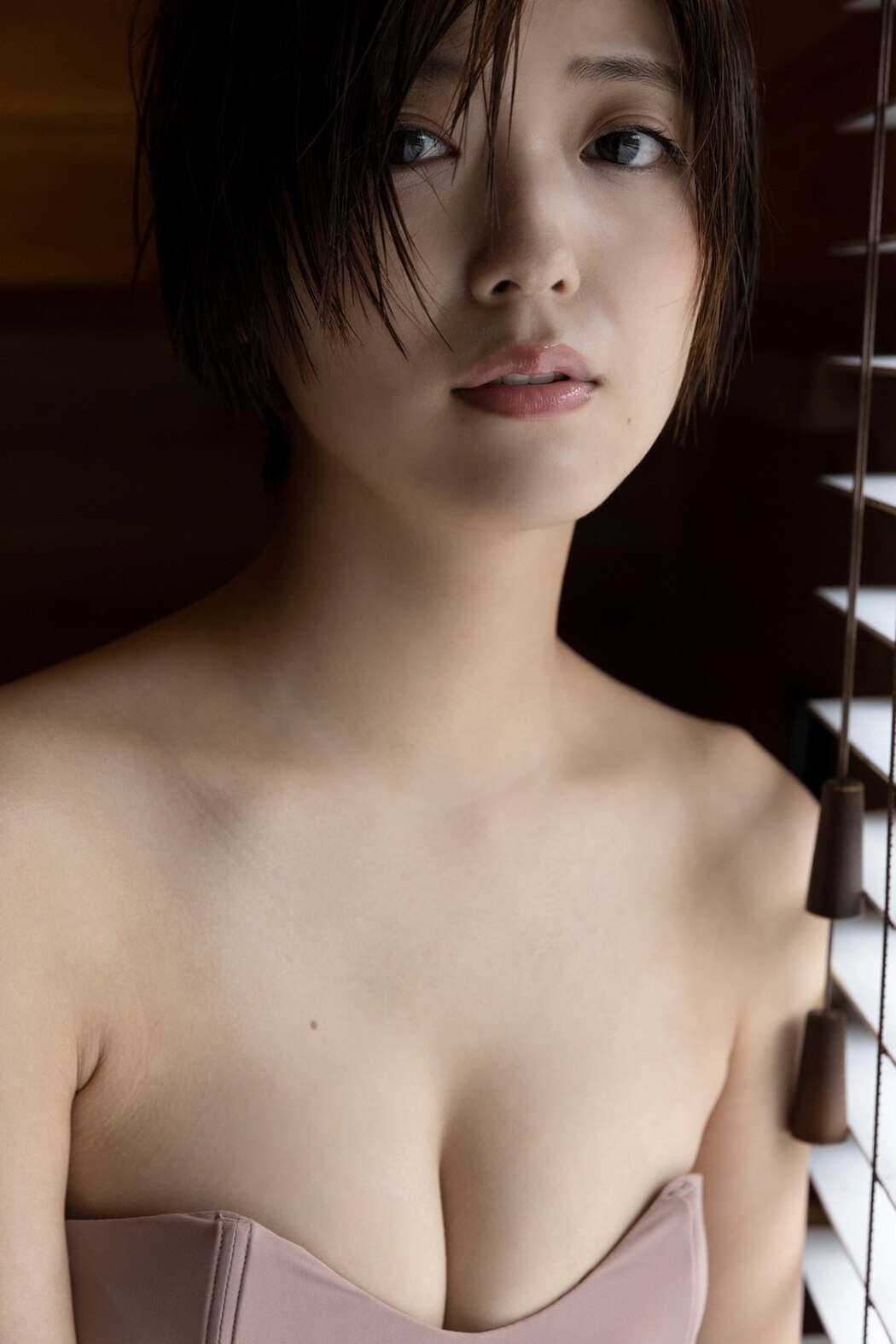 FLASH Photobook 2022-12-27 Mio Kudo 工藤美桜 – Secret Summer Vacation