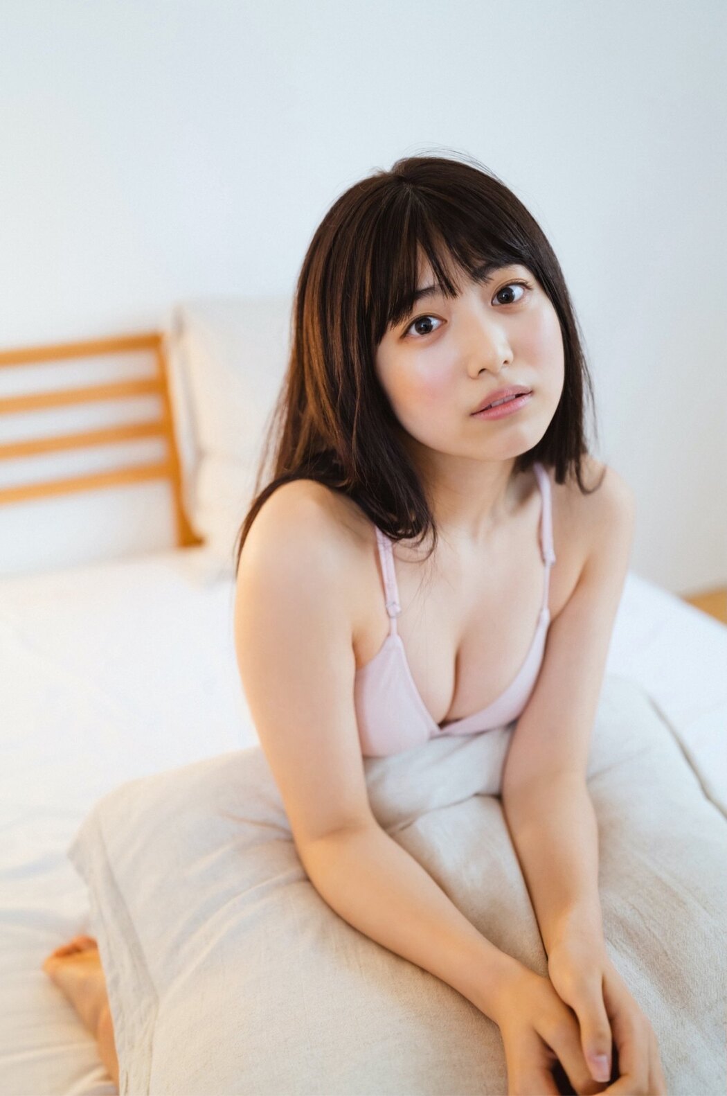 FLASH Digital Photo Collection Rio Yoshida 吉田莉桜 – Good Morning Angel