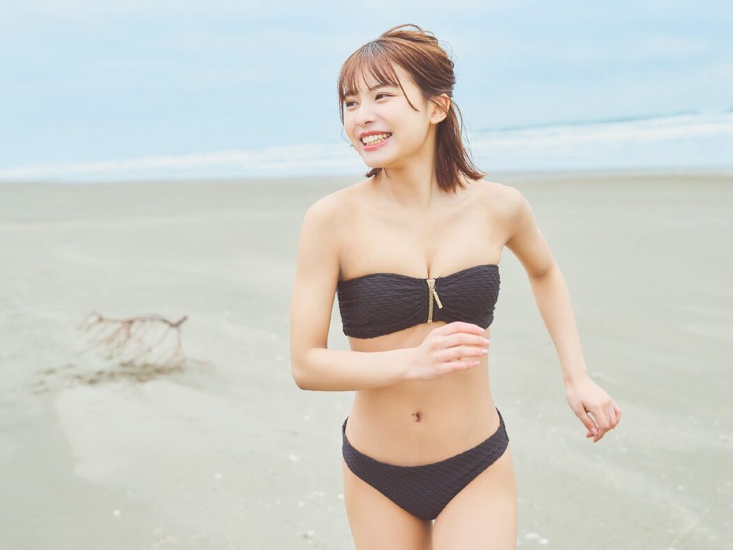 FLASH Photobook 2022-05-13 Amisa Miyazaki 宮崎あみさ Little devil girlfriend 小悪魔な彼女
