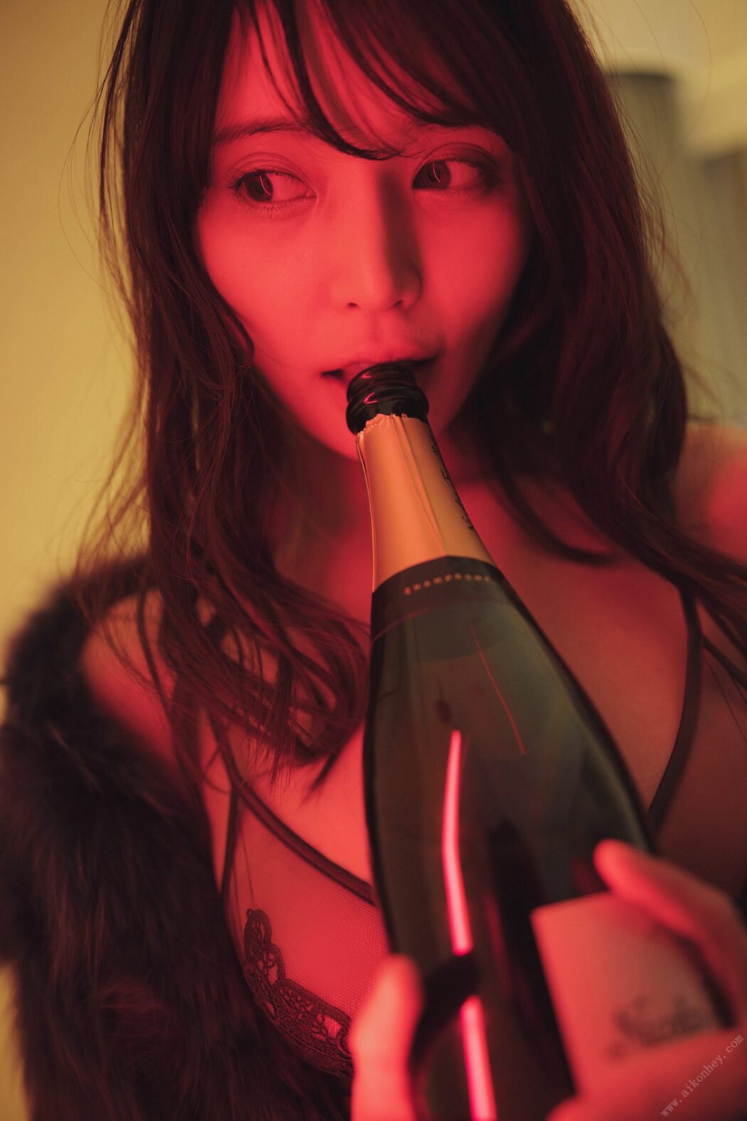 FLASH Photobook 2022-05-24 Sayaka Nitori 似鳥沙也加 – Leave yourself at night Part 1 夜に身を任せて 前編 A