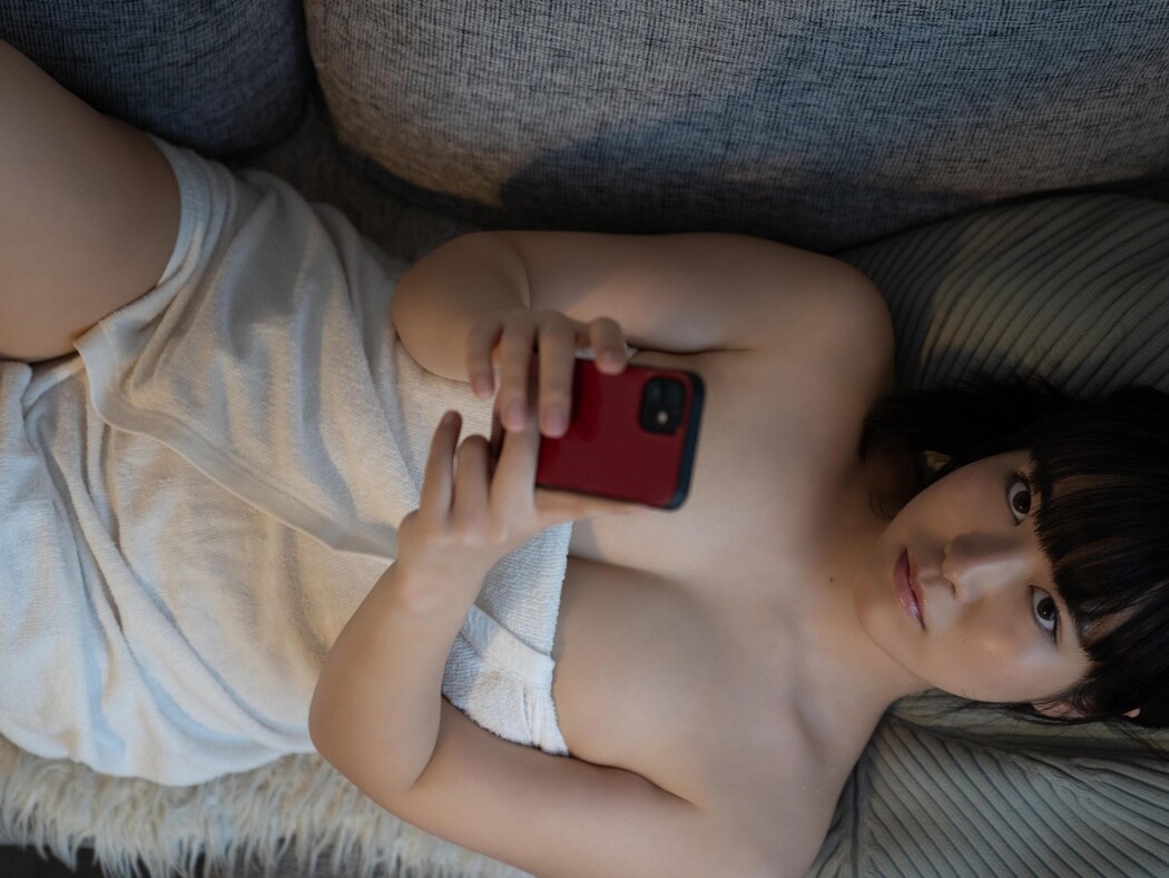 FLASH Photobook 2022-11-01 Umi Shinonome 東雲うみ – Private Observation
