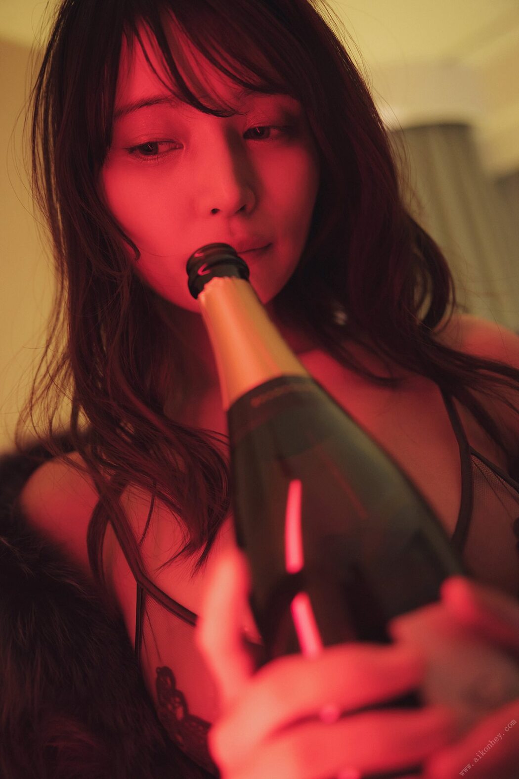 FLASH Photobook 2022-05-24 Sayaka Nitori 似鳥沙也加 – Leave yourself at night Part 1 夜に身を任せて 前編 A