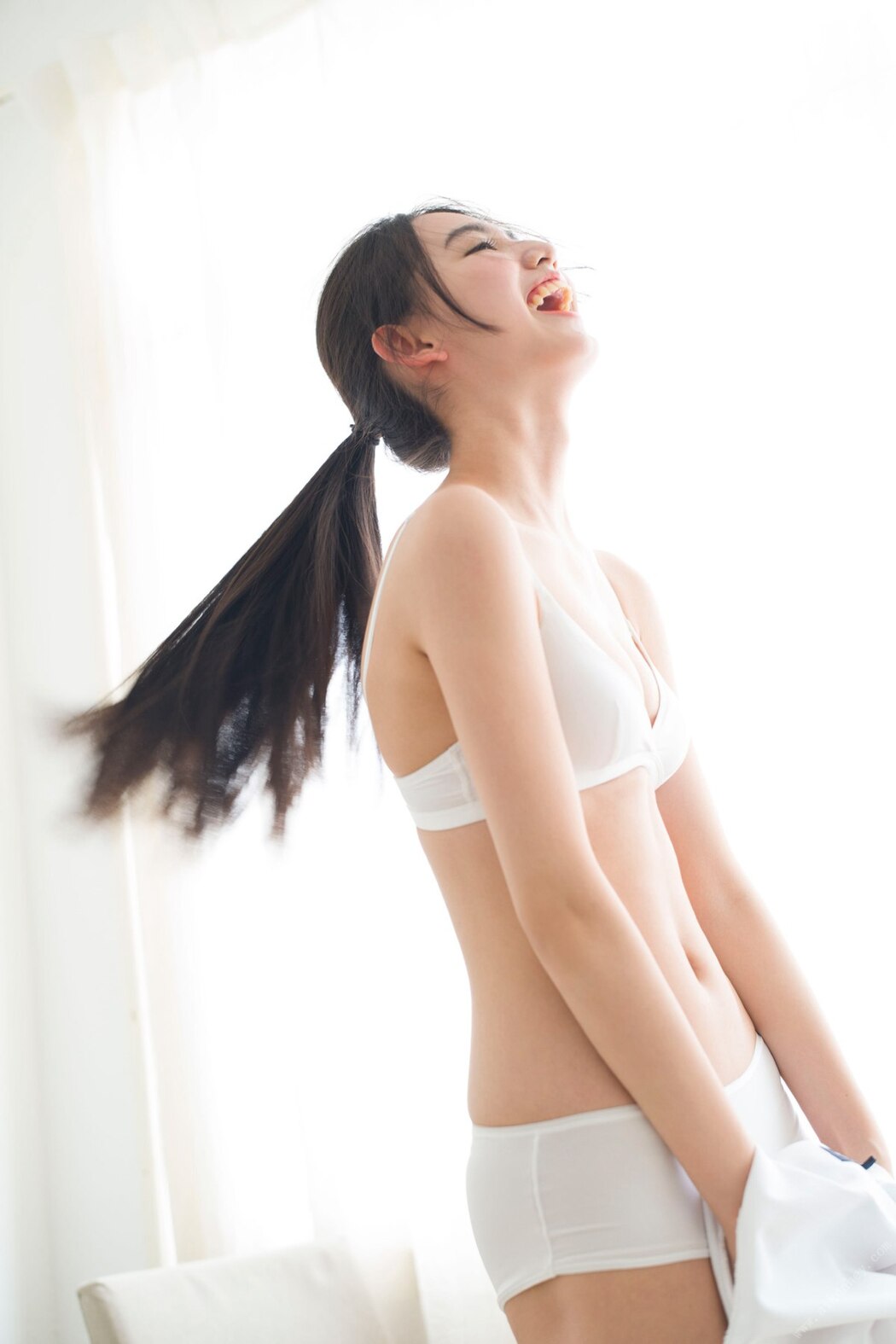 FLASH Digital Photobook 2020.02.28 Rena Kuroki 黒木麗奈 – The Secret Of The Young Lady Golfer