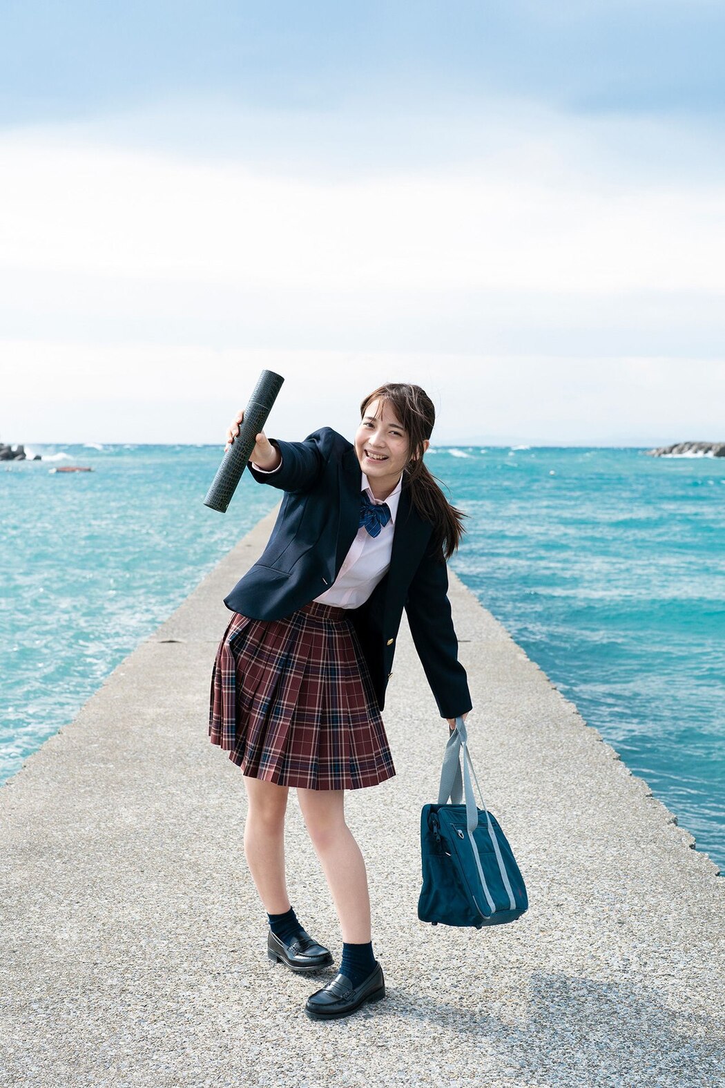 FLASH Photobook 2022-05-31 Nanako Kurosaki 黒嵜菜々子 – The Last Uniform
