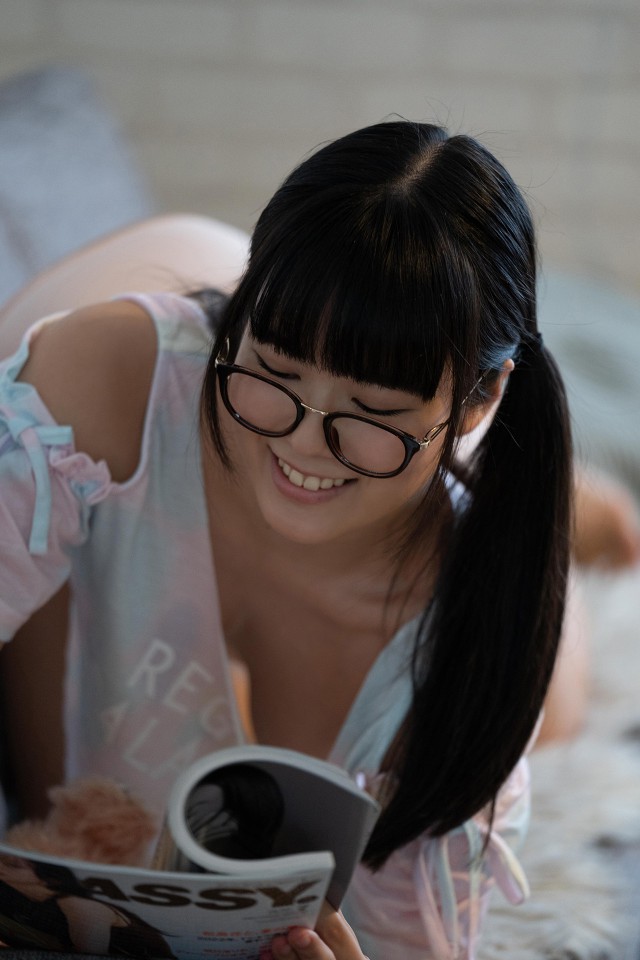 FLASH Photobook 2022-11-01 Umi Shinonome 東雲うみ – Private Observation