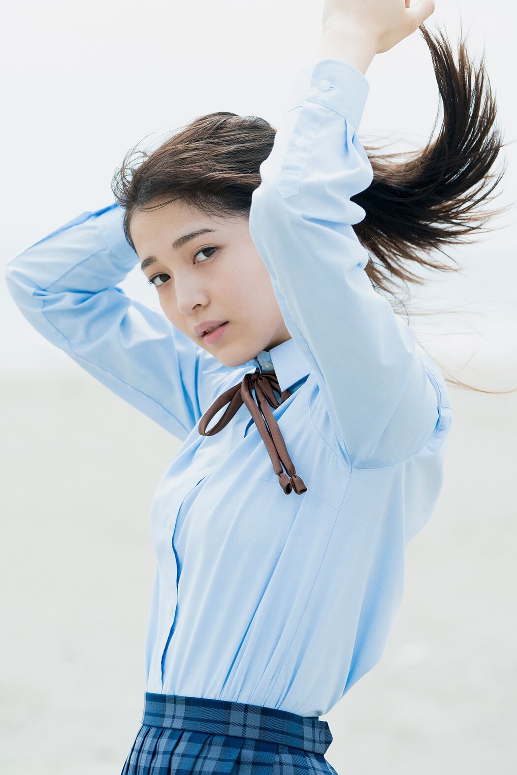 FLASH Photobook 2021-12-21 Nanako Kurosaki 黒嵜菜々子 – Youth Shiyokka Summer memories