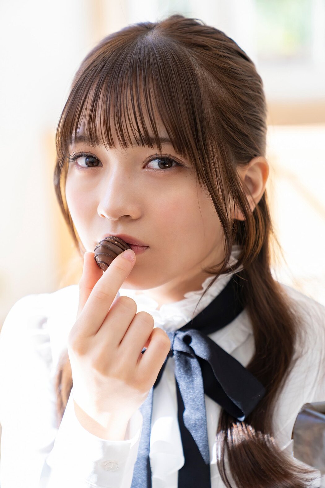 FLASH Photobook 2023-05-30 Nanako Kurosaki 黒嵜菜々子 – Melting Young Lady