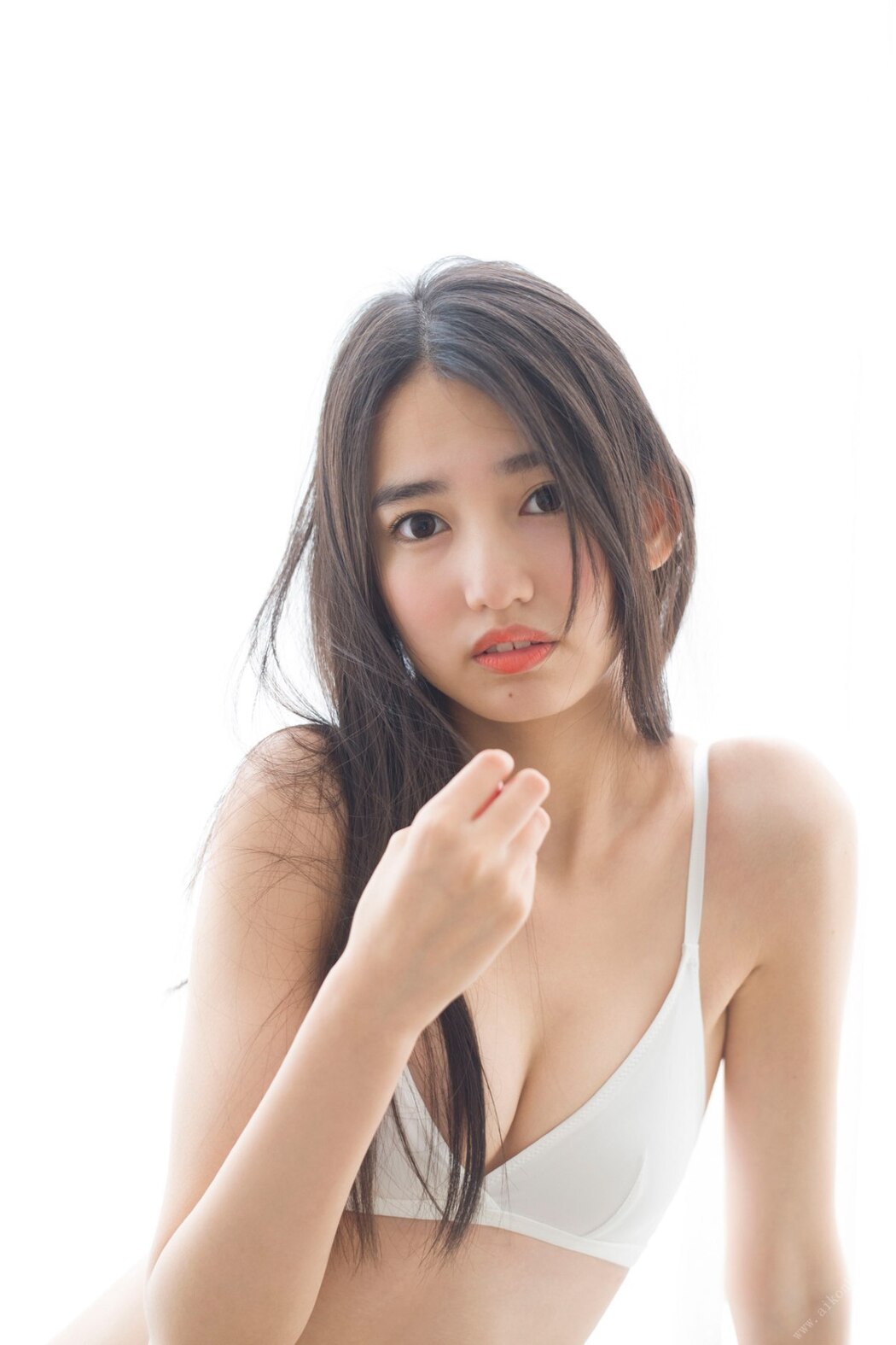 FLASH Digital Photobook 2020.02.28 Rena Kuroki 黒木麗奈 – The Secret Of The Young Lady Golfer