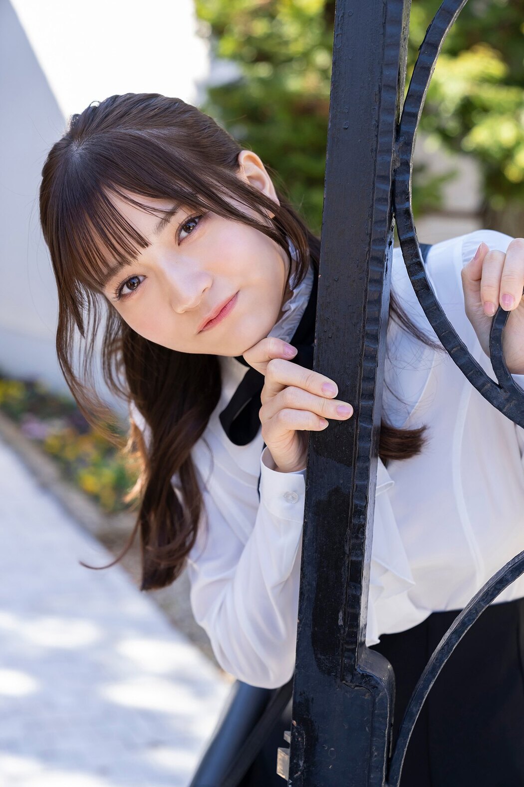 FLASH Photobook 2023-05-30 Nanako Kurosaki 黒嵜菜々子 – Melting Young Lady