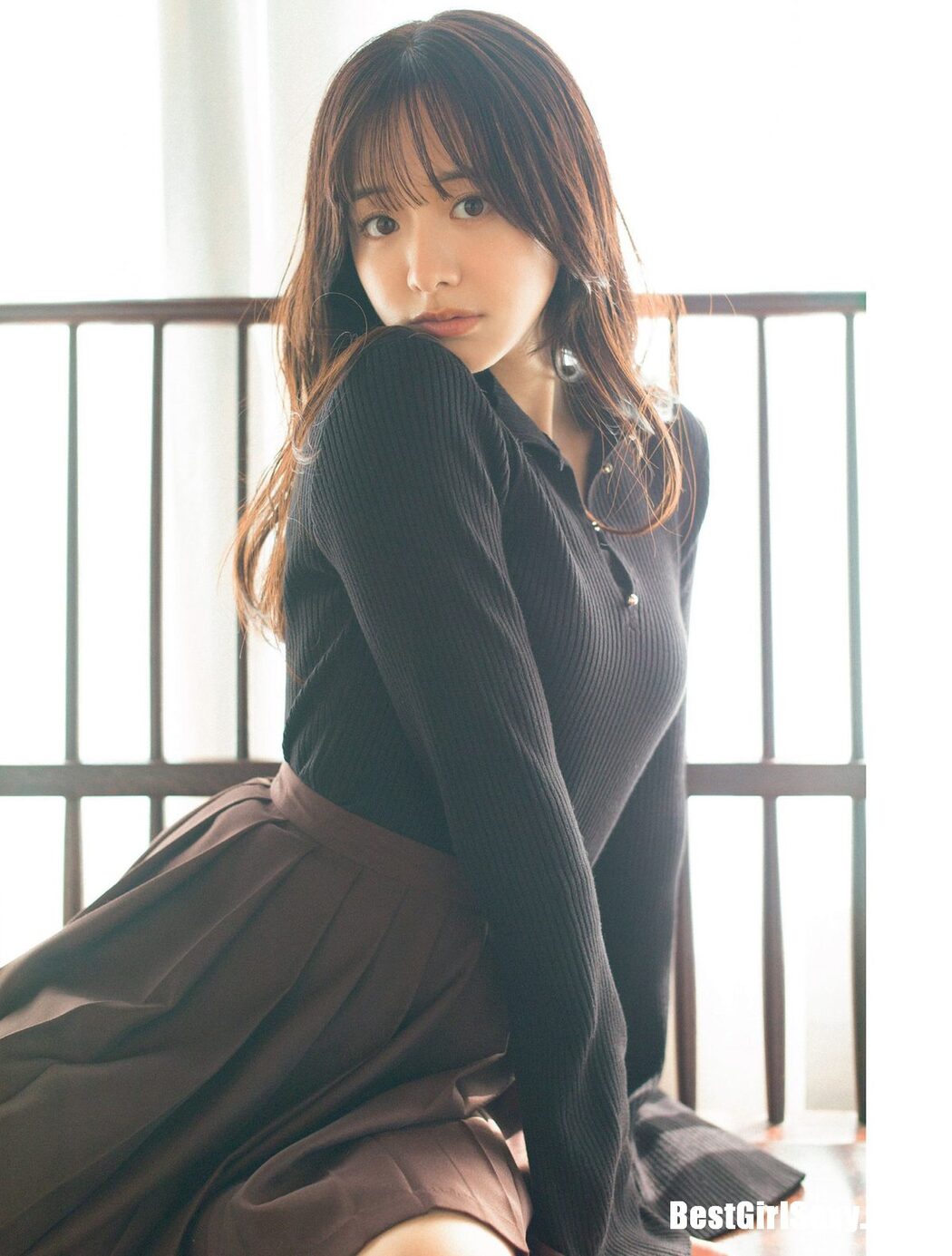 FLASH 2023.11.28-12.05 森香澄 佐々木心音 相楽伊織 東雲うみ 川口葵 篠原梨菜 森咲智美 鈴木ふみ奈
