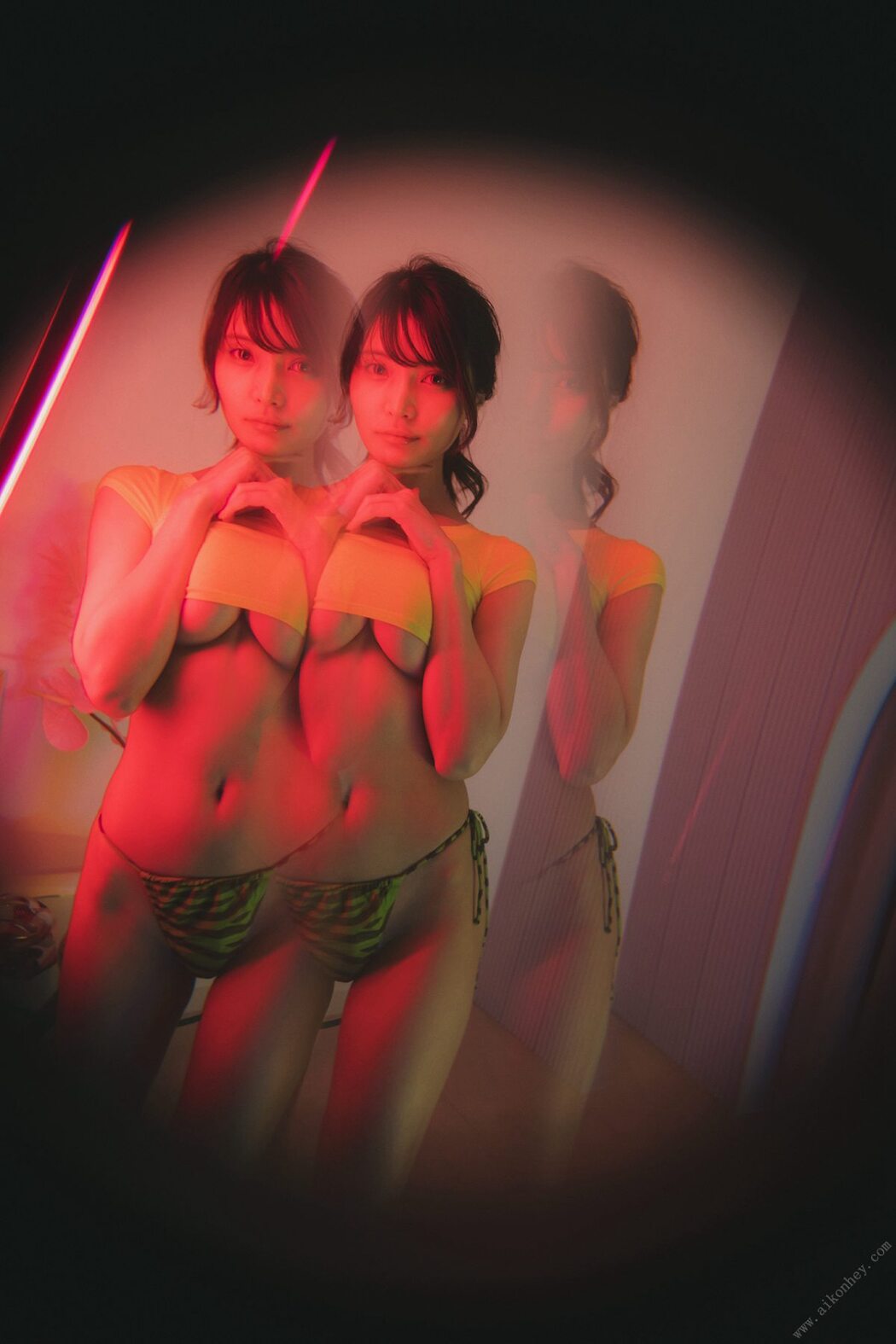FLASH Photobook 2022-05-24 Sayaka Nitori 似鳥沙也加 – Leave yourself at night Part 2 夜に身を任せて 後編 A
