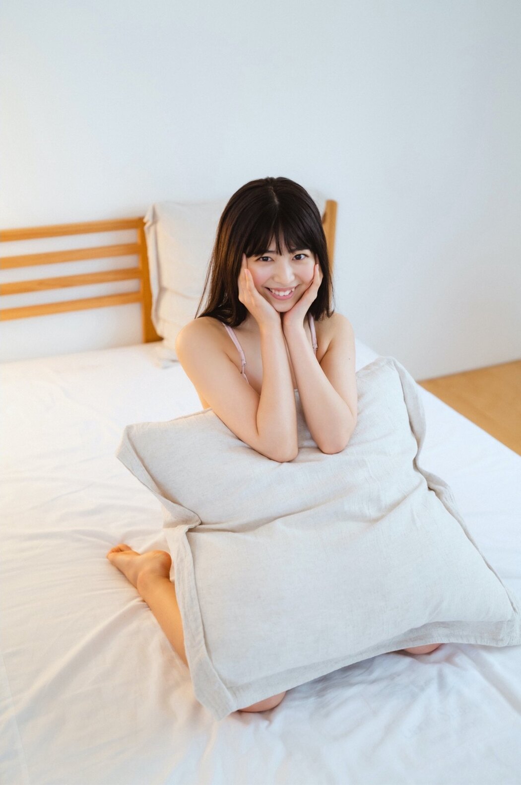 FLASH Digital Photo Collection Rio Yoshida 吉田莉桜 – Good Morning Angel