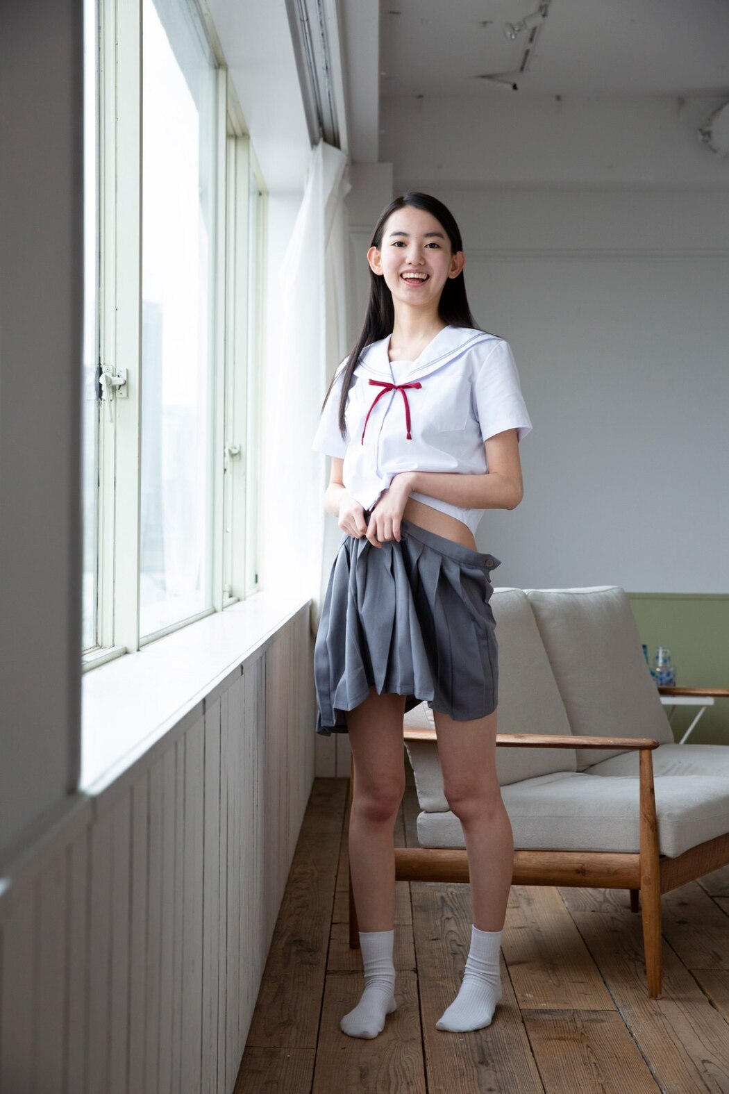 FLASH Photobook Rena Kuroki 黒木麗奈 – The Last Uniform