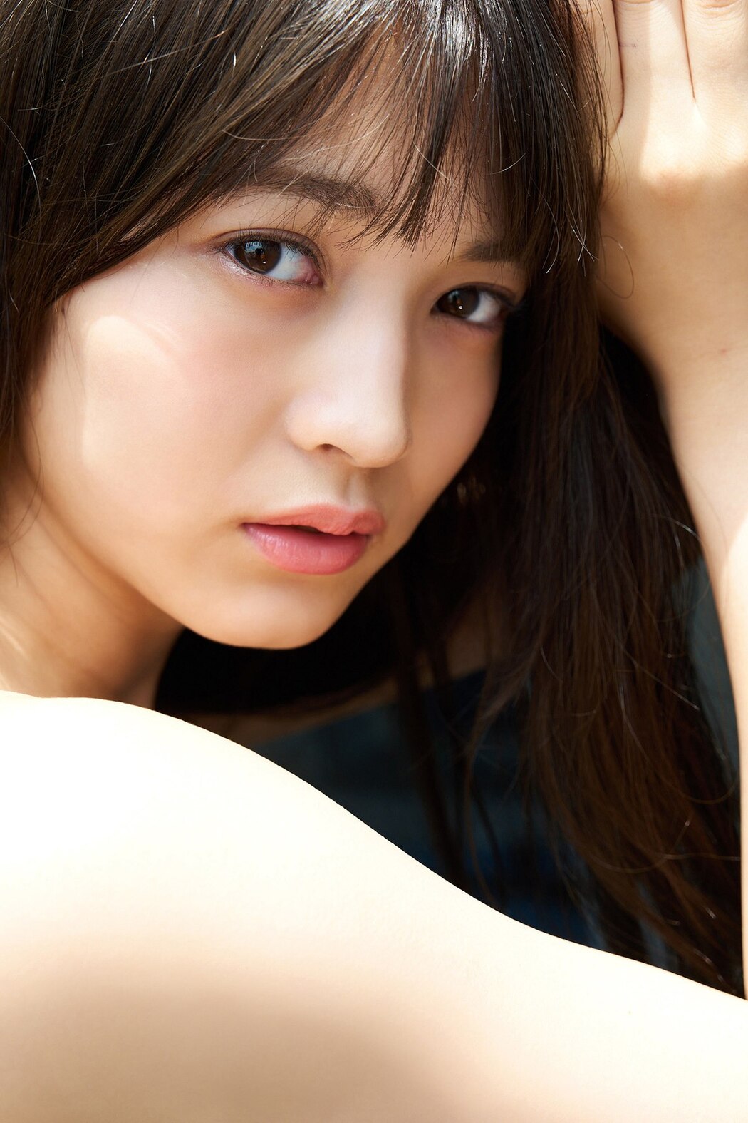 Platinum FLASH Photobook 2021-11-19 Nanako Kurosaki 黒嵜菜々子 – 18 Years Old