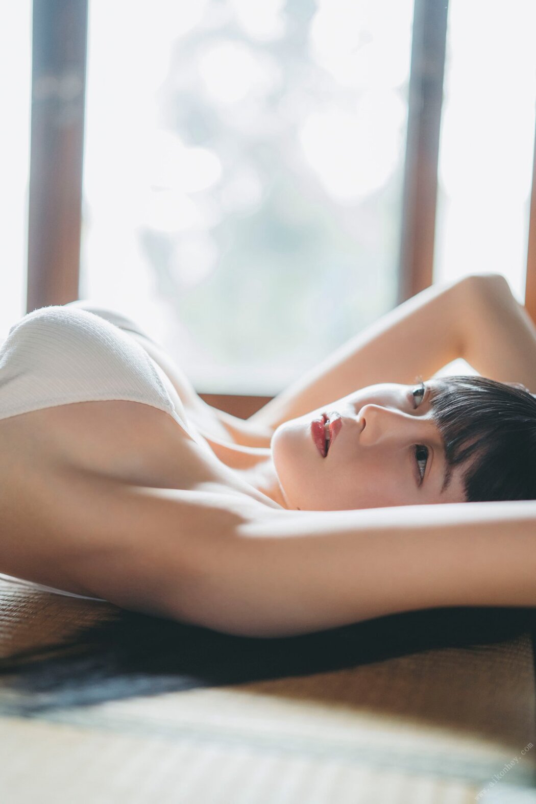 Photobook FLASHデジタル写真集 小野寺梓 夢の続きへ