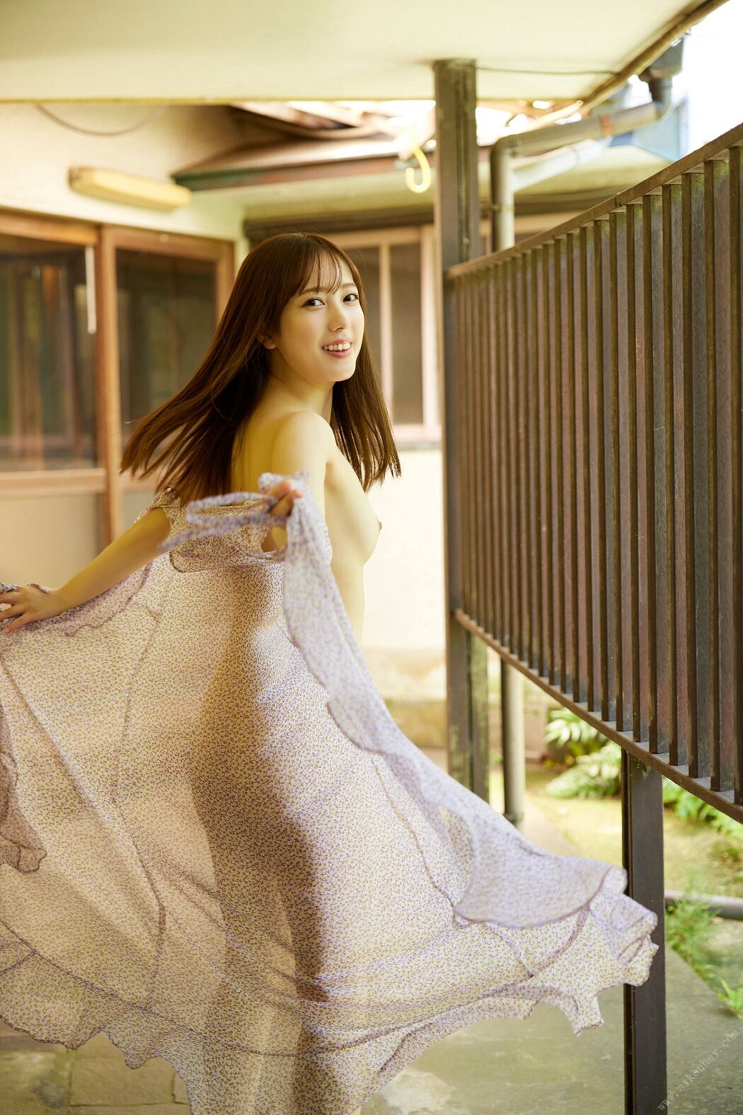 Photobook FLASHデジタル写真集R 小湊よつ葉 サマーヌード