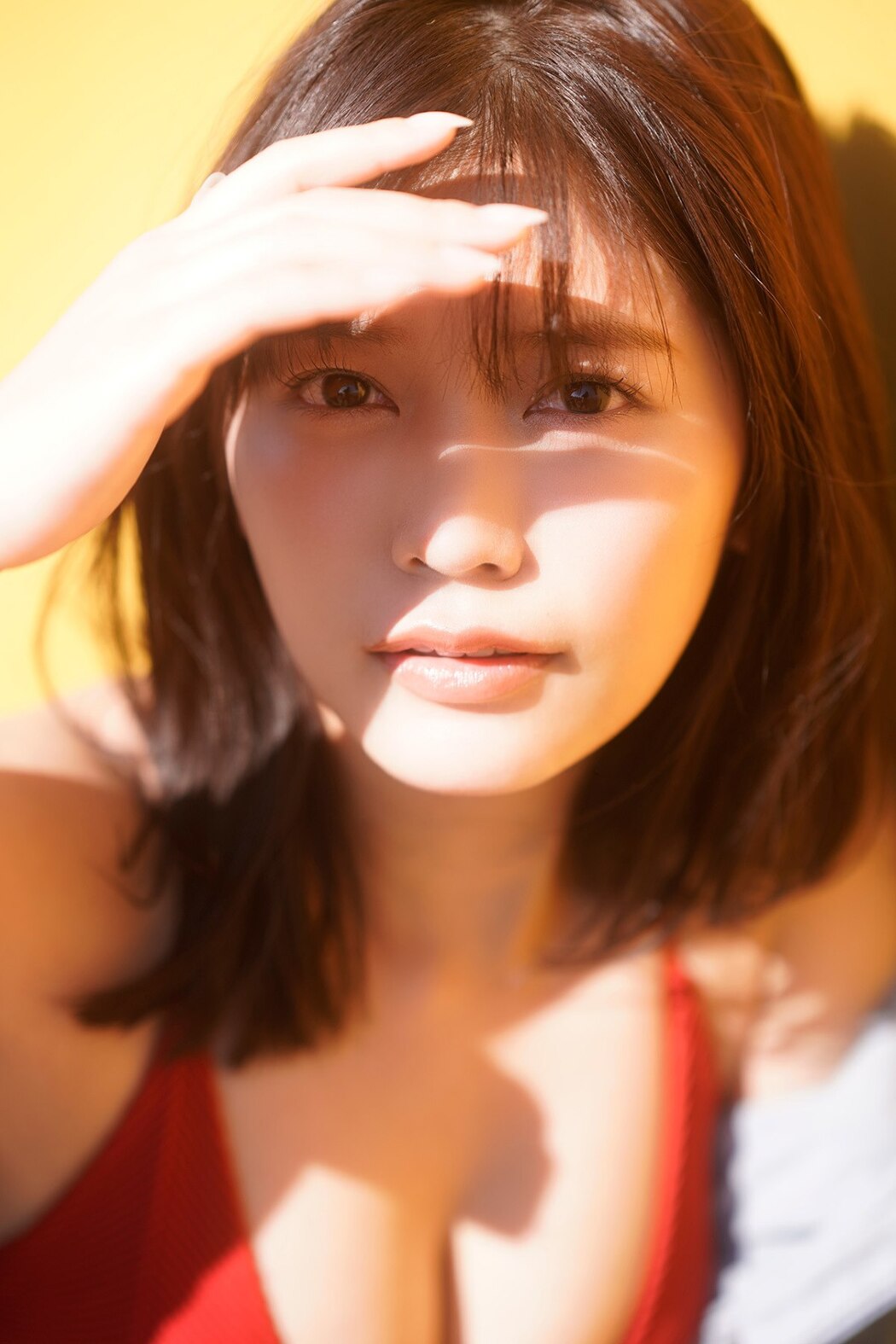 FLASH Photobook Reona Matsushita 松下玲緒菜 – Journey With Bare Skin