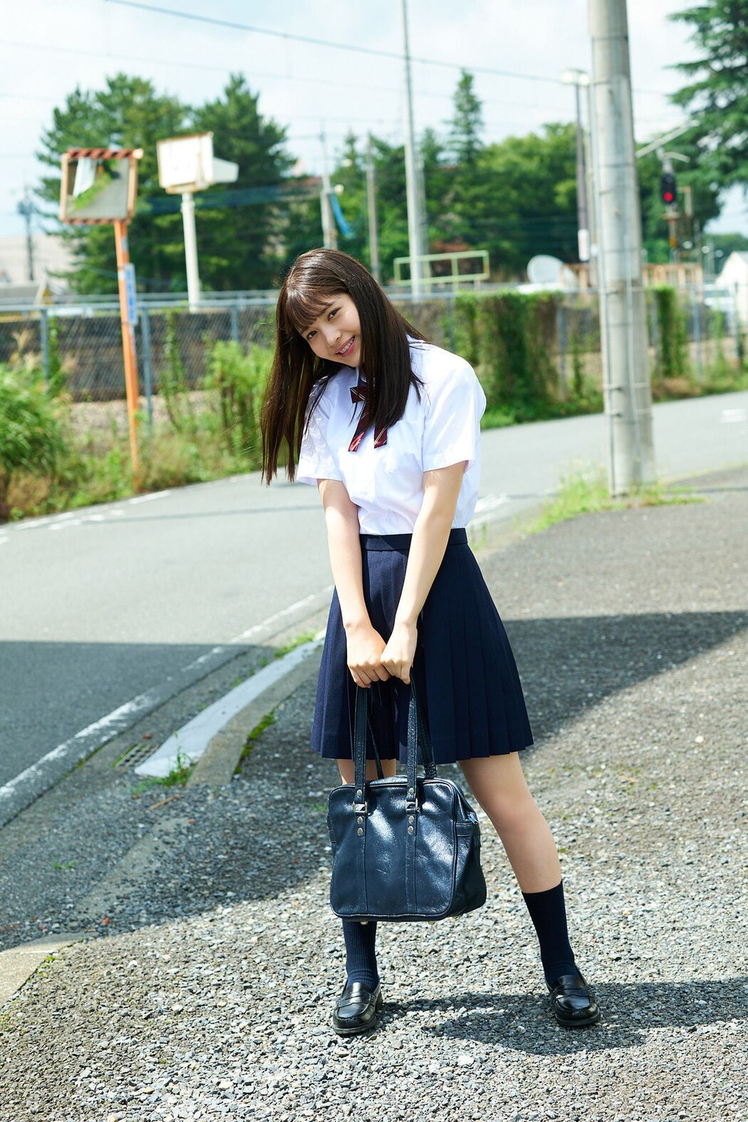 Platinum FLASH Photobook 2021-11-19 Nanako Kurosaki 黒嵜菜々子 – 18 Years Old