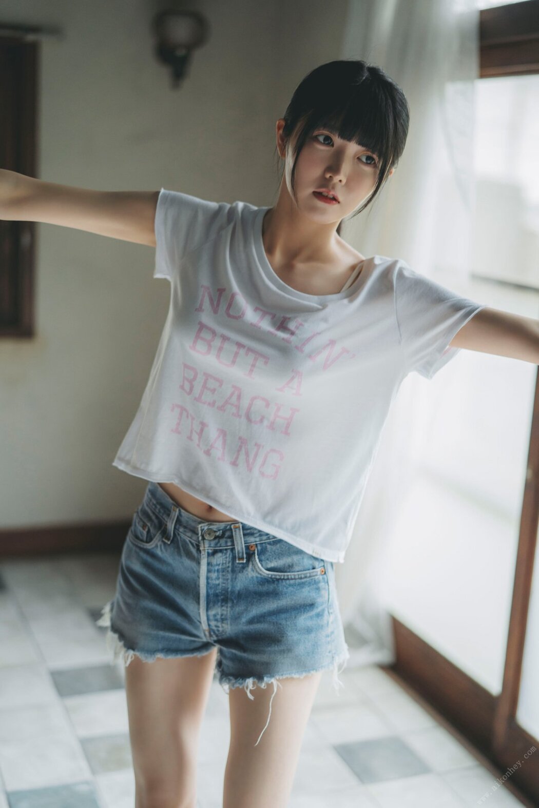 Photobook FLASHデジタル写真集 小野寺梓 夢の続きへ