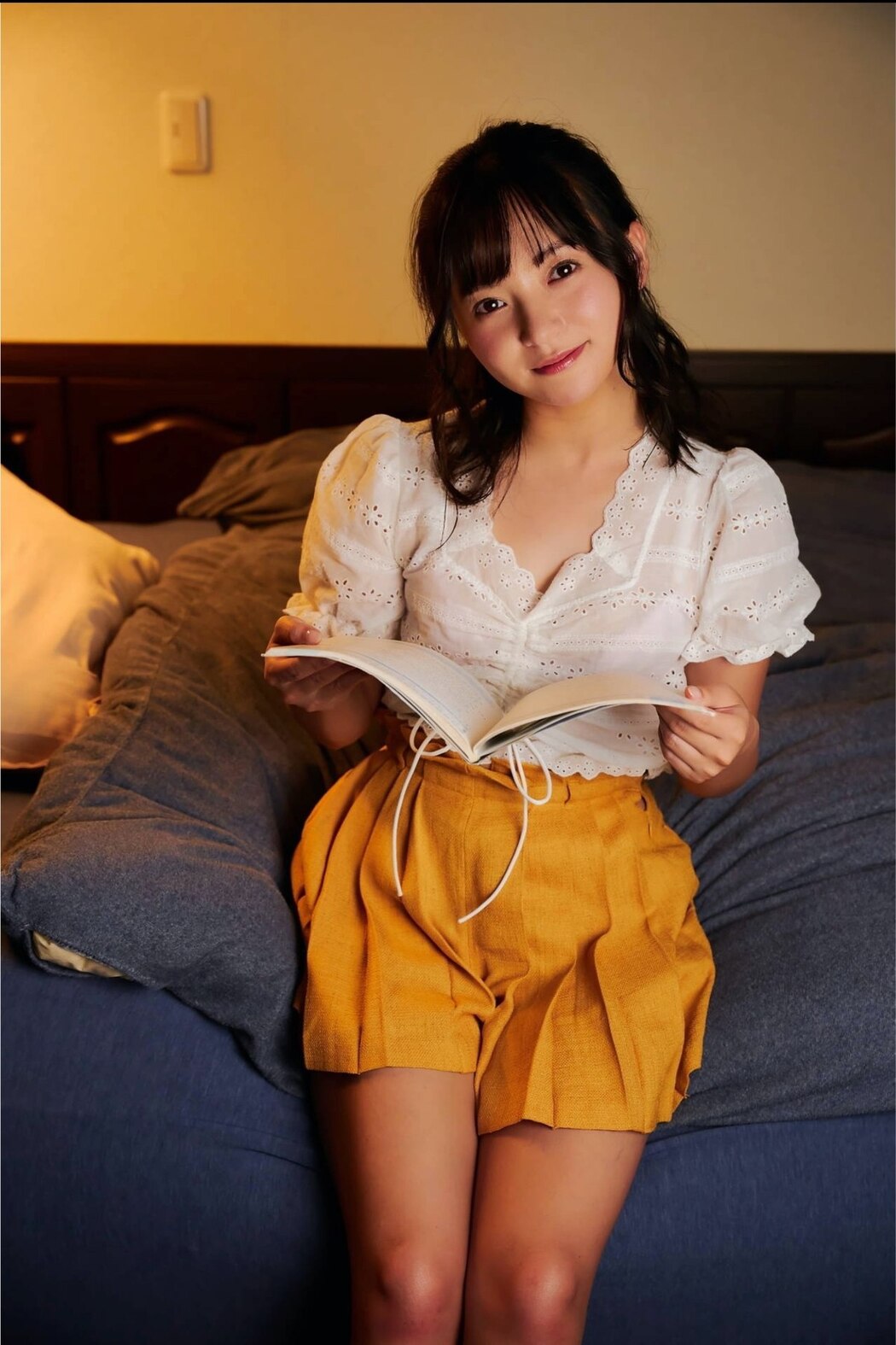 Photobook Ayana Nishinaga 西永彩奈 – Mode Flash Of Love B