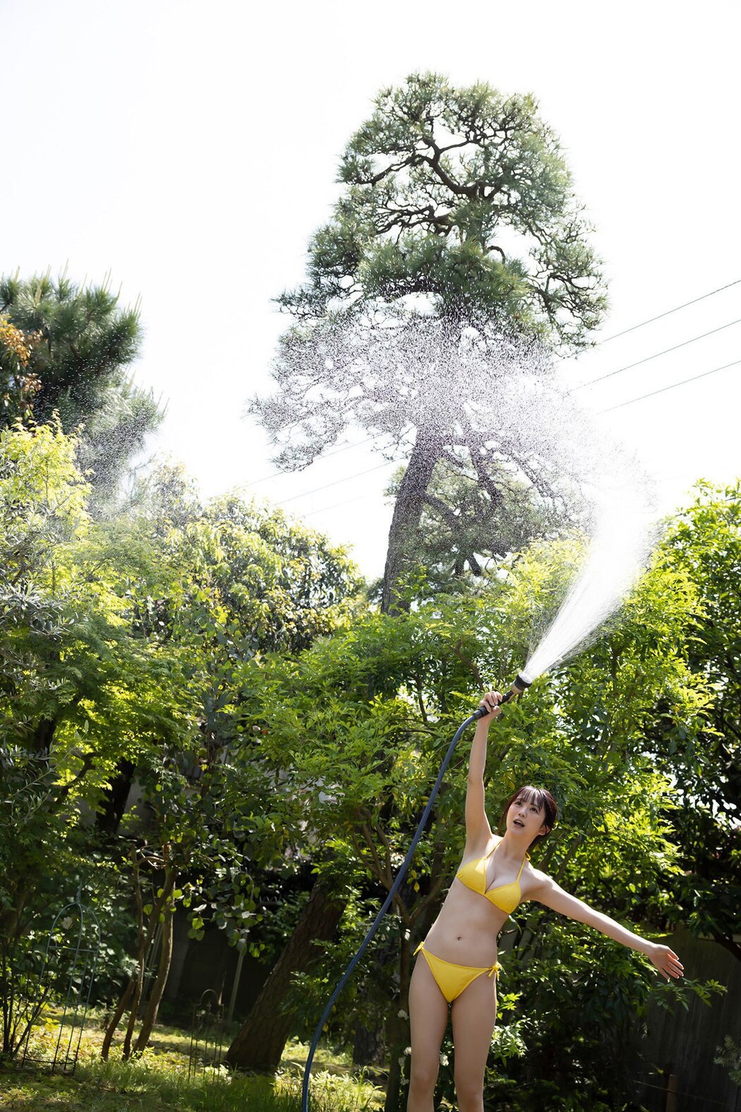 FLASH Photobook 2023-06-20 Tsumugi Hashimoto 橋本つむぎ – The Best In Osaka Is The Best In Japan