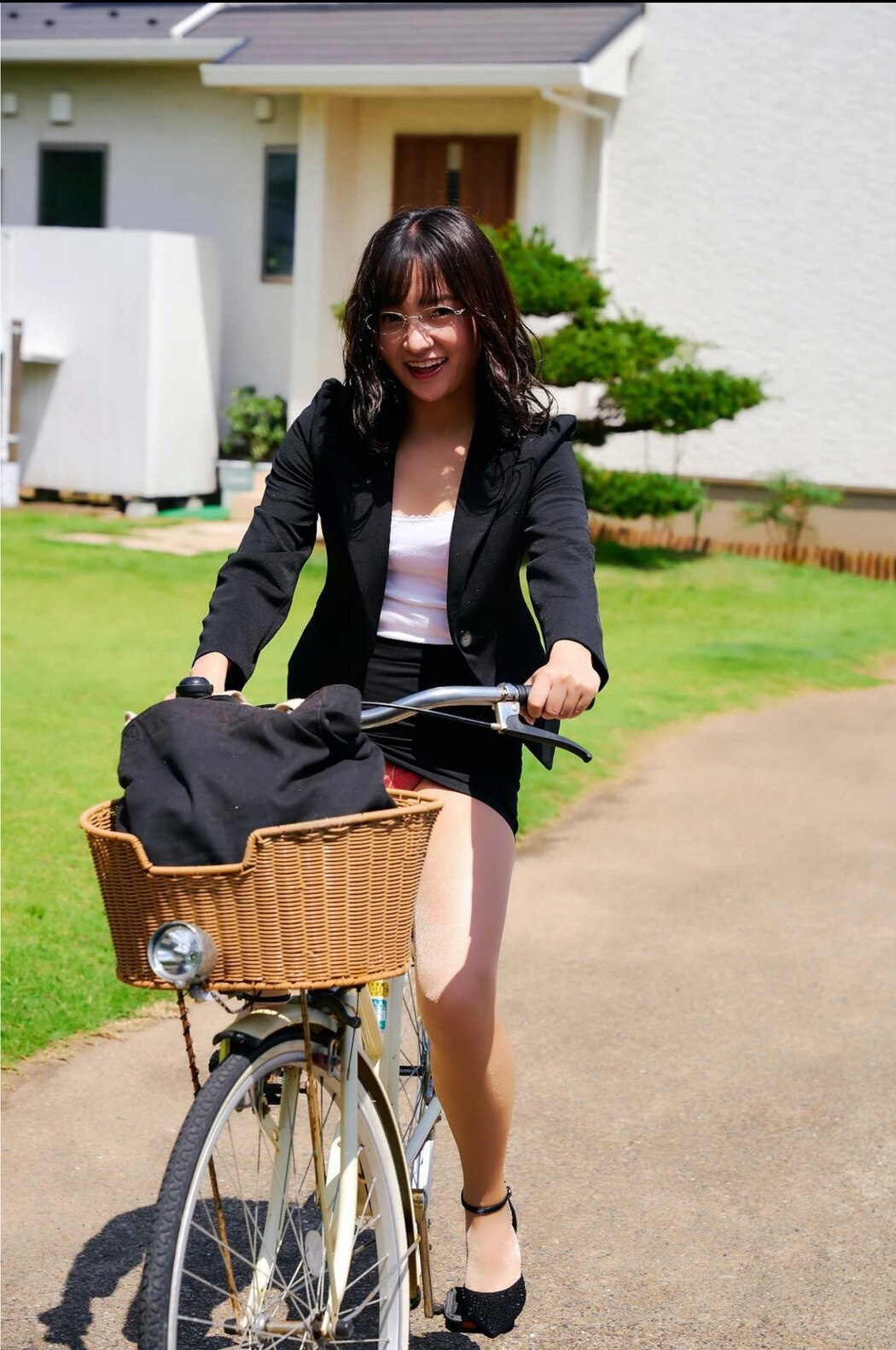 Photobook Ayana Nishinaga 西永彩奈 – Mode Flash Of Love B