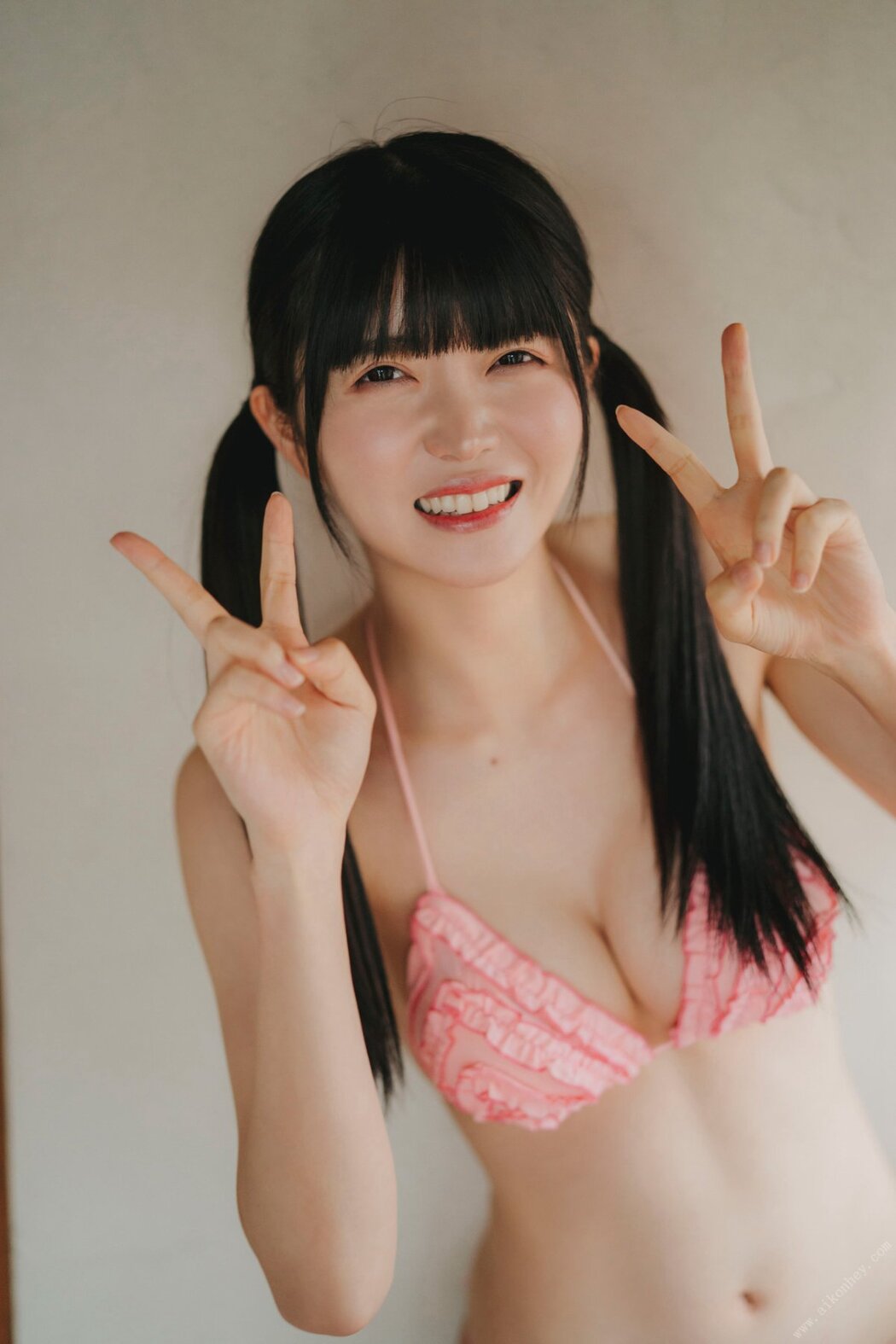 Photobook FLASHデジタル写真集 小野寺梓 夢の続きへ