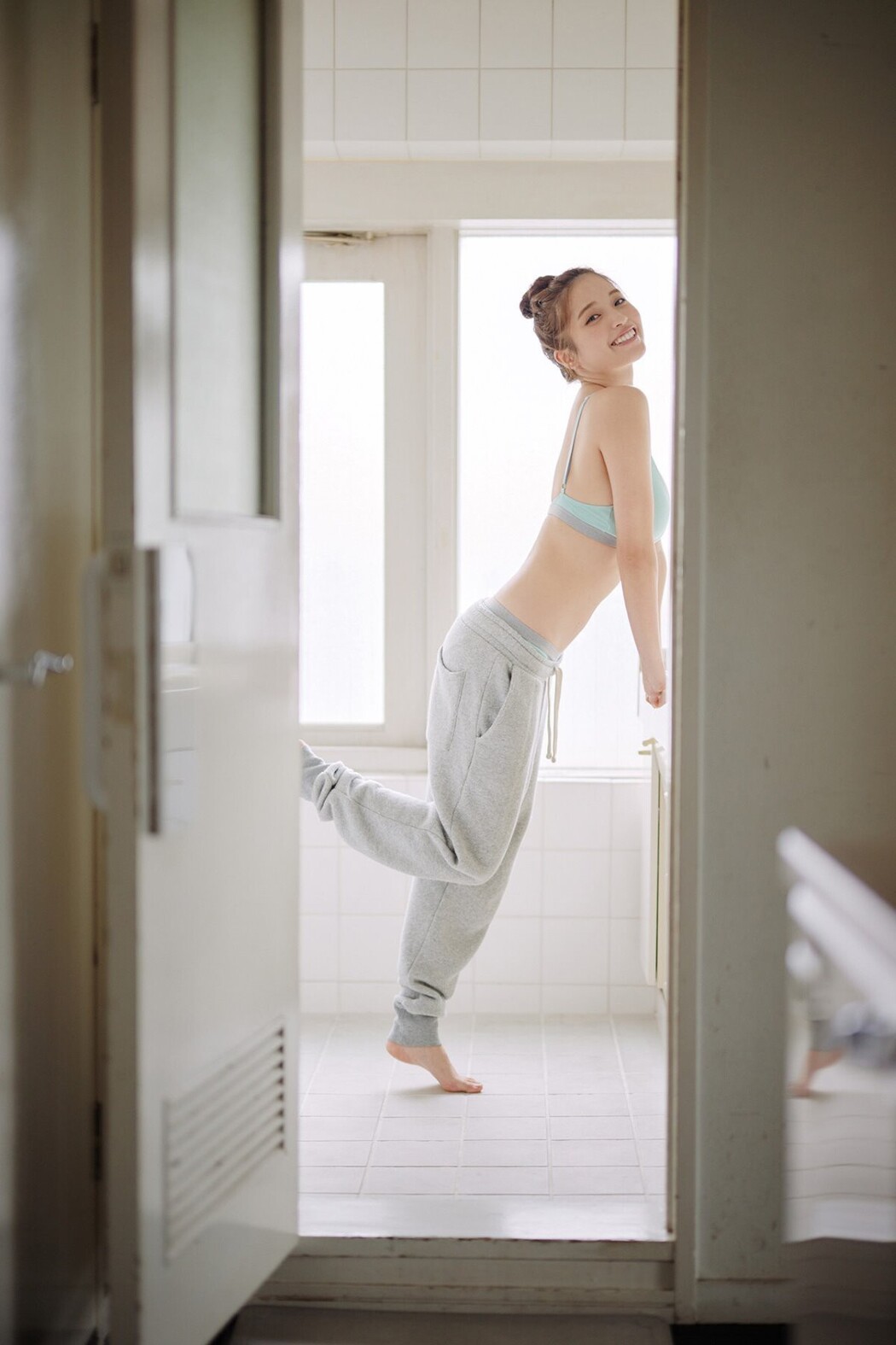 FLASH Photobook 2023.01.31 Miyu Murashima 村島未悠 – Good Girl Switch