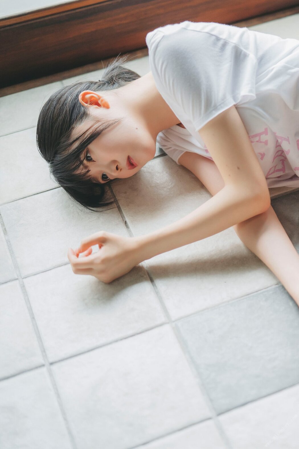 Photobook FLASHデジタル写真集 小野寺梓 夢の続きへ
