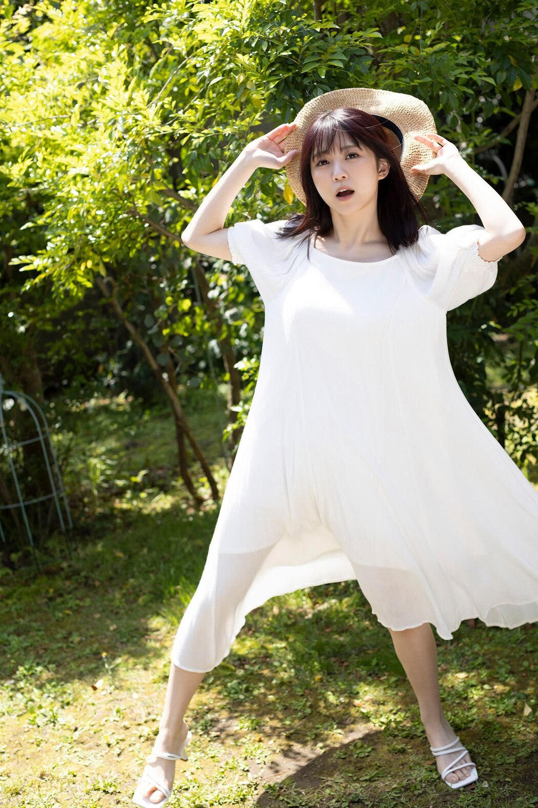FLASH Photobook 2023-06-20 Tsumugi Hashimoto 橋本つむぎ – The Best In Osaka Is The Best In Japan