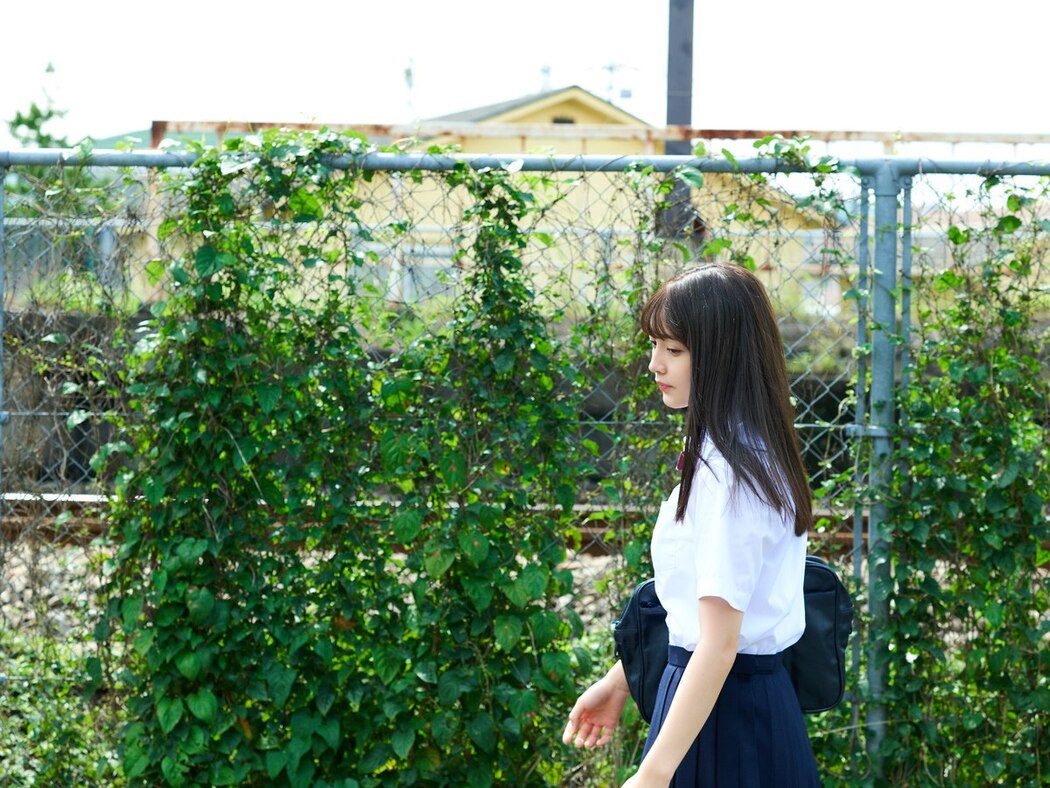 Platinum FLASH Photobook 2021-11-19 Nanako Kurosaki 黒嵜菜々子 – 18 Years Old