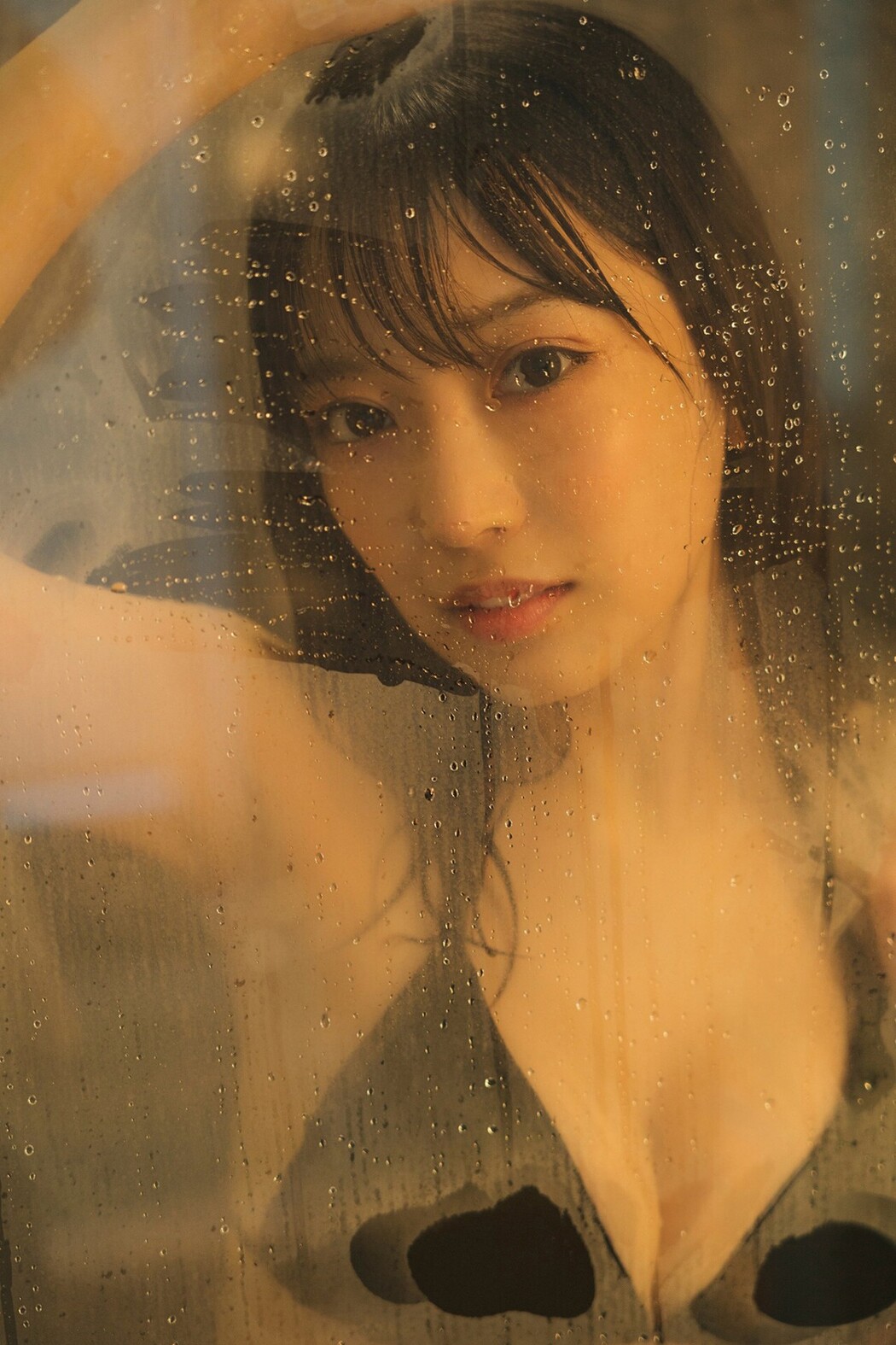 Platinum FLASH Photobook 2023-02-17 Akane Yoshizawa 吉沢朱音 – Triangle Love In The Case Of Akane