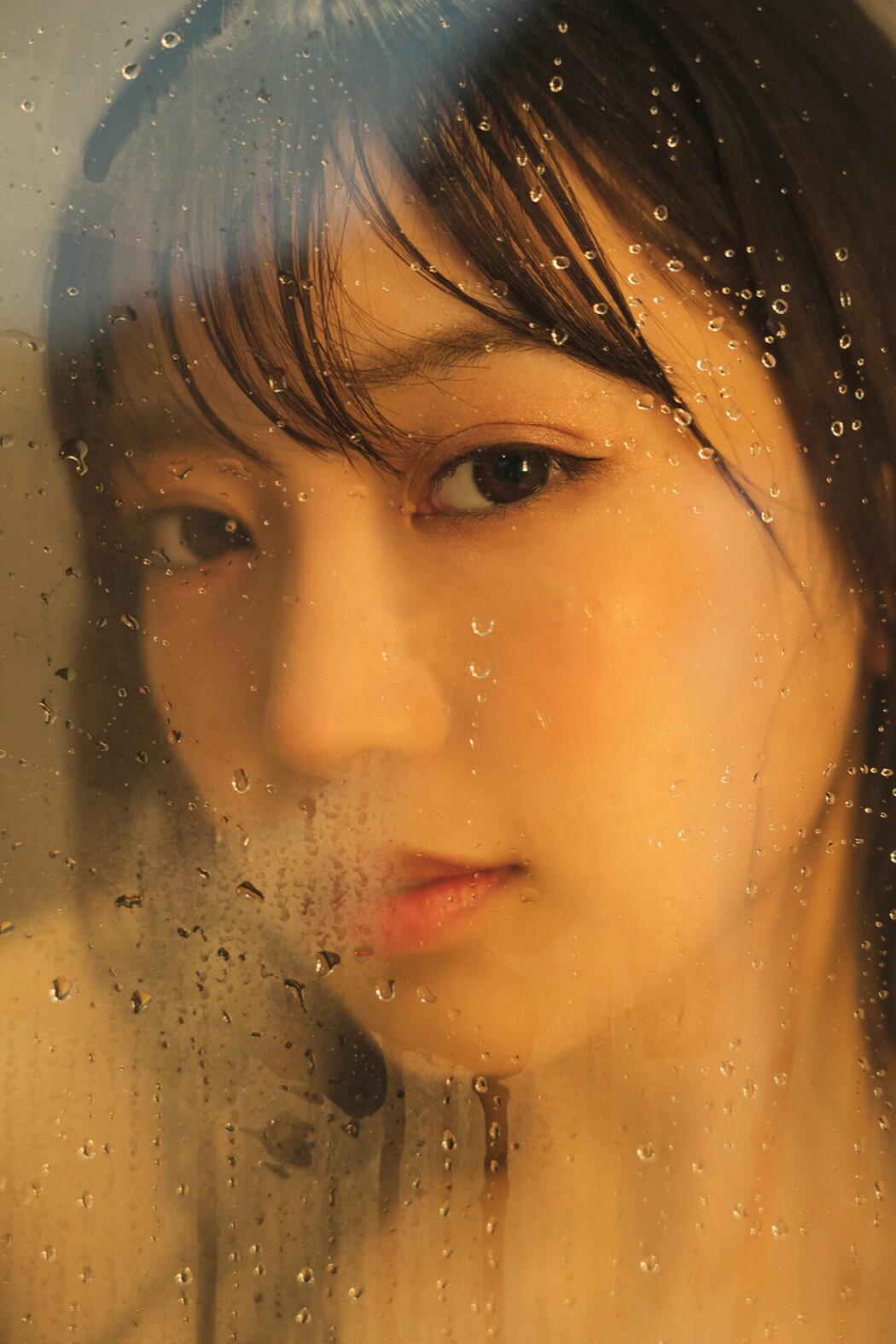 Platinum FLASH Photobook 2023-02-17 Akane Yoshizawa 吉沢朱音 – Triangle Love In The Case Of Akane