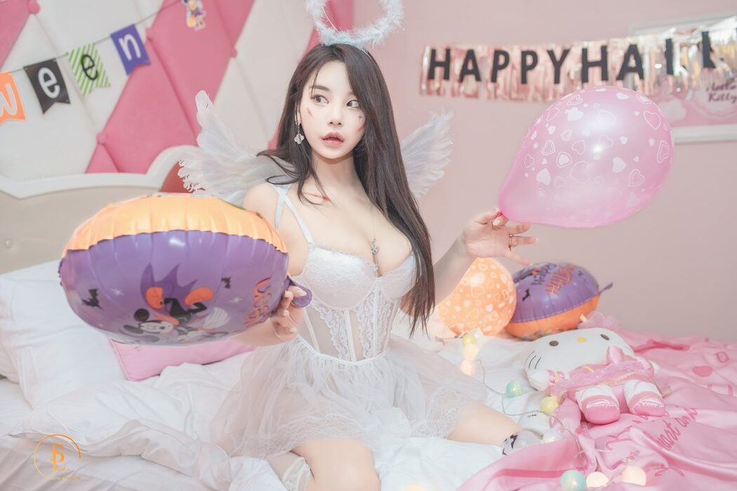 SaintPhotoLife – Zzyuri 쮸리 – Vol.16 Pink Halloween